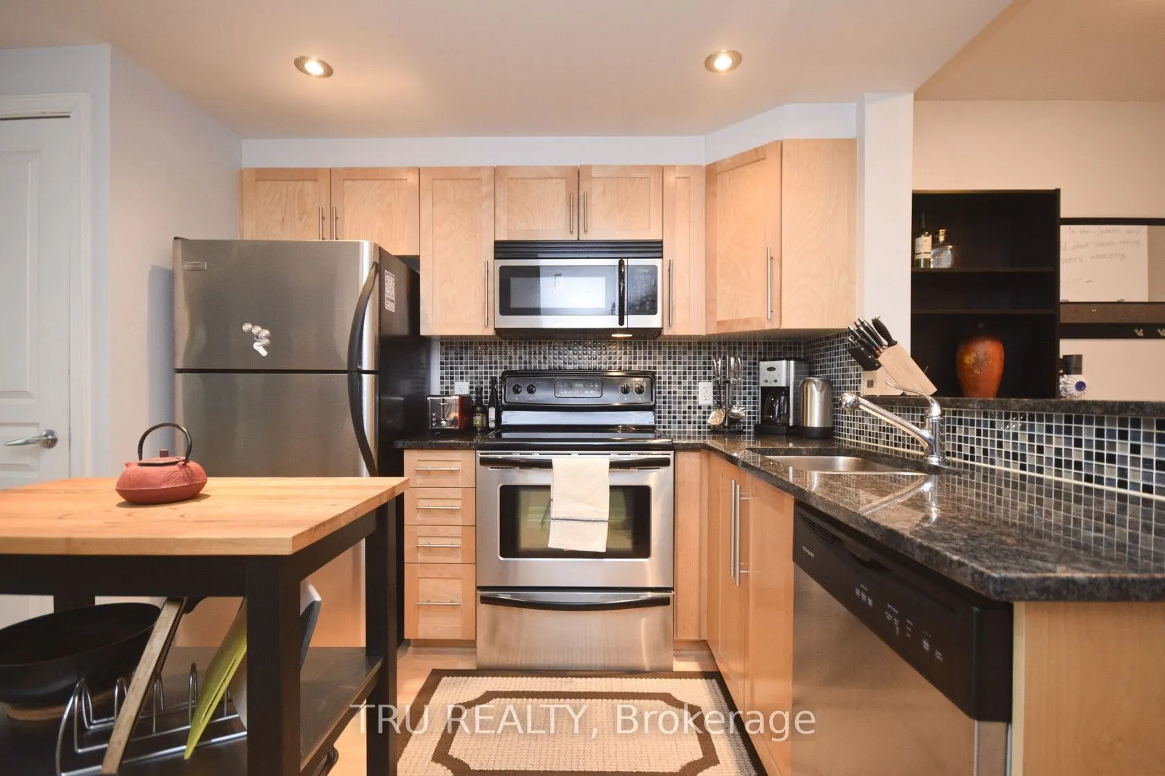200 Besserer Street, #910