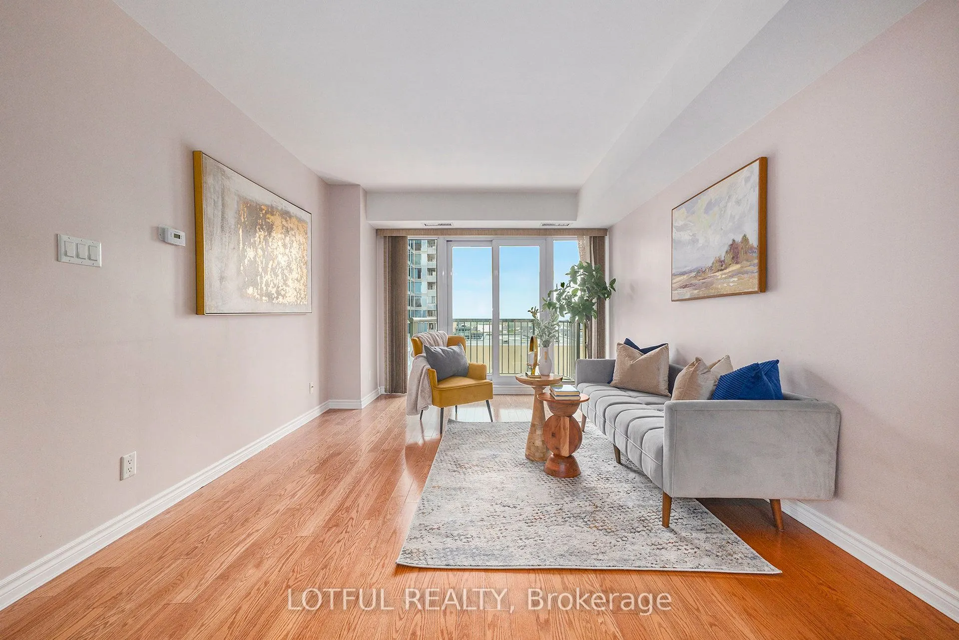 234 Rideau Street, #1703