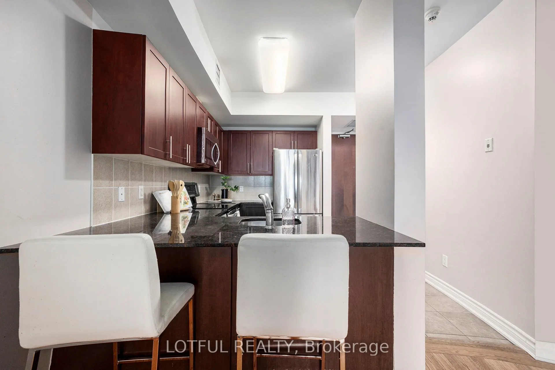 234 Rideau Street, #1703