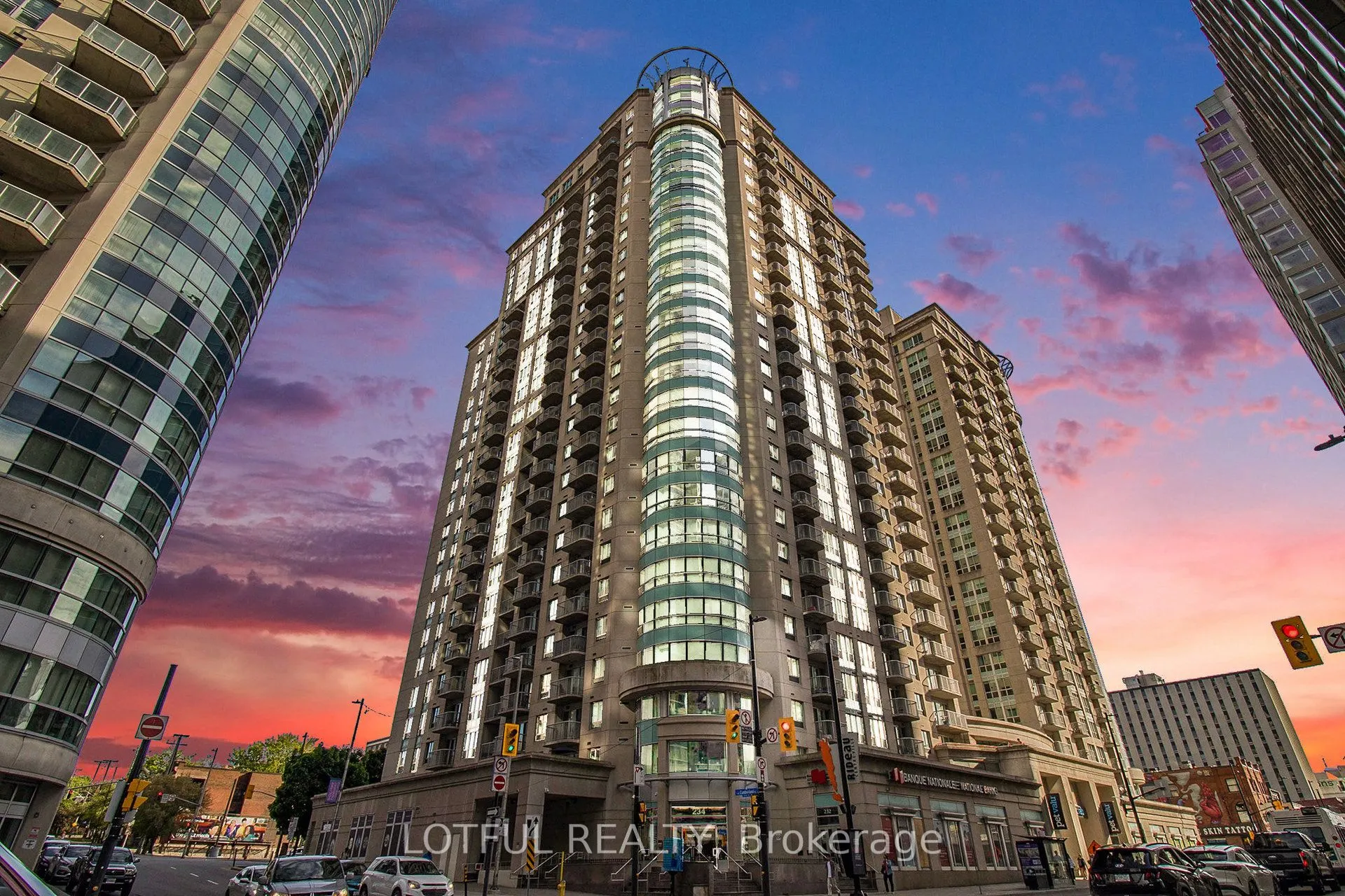 234 Rideau Street, #1703