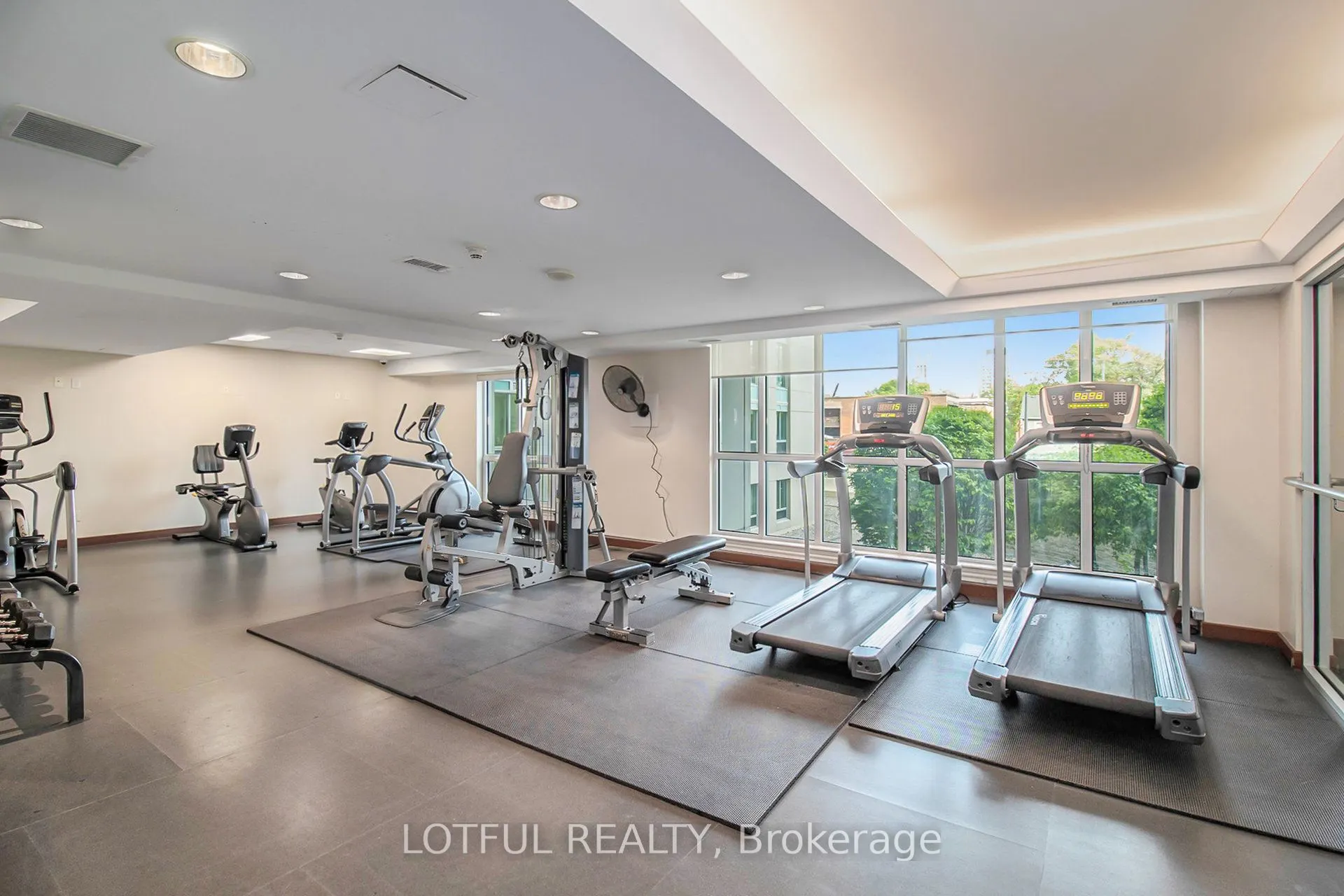 234 Rideau Street, #1703