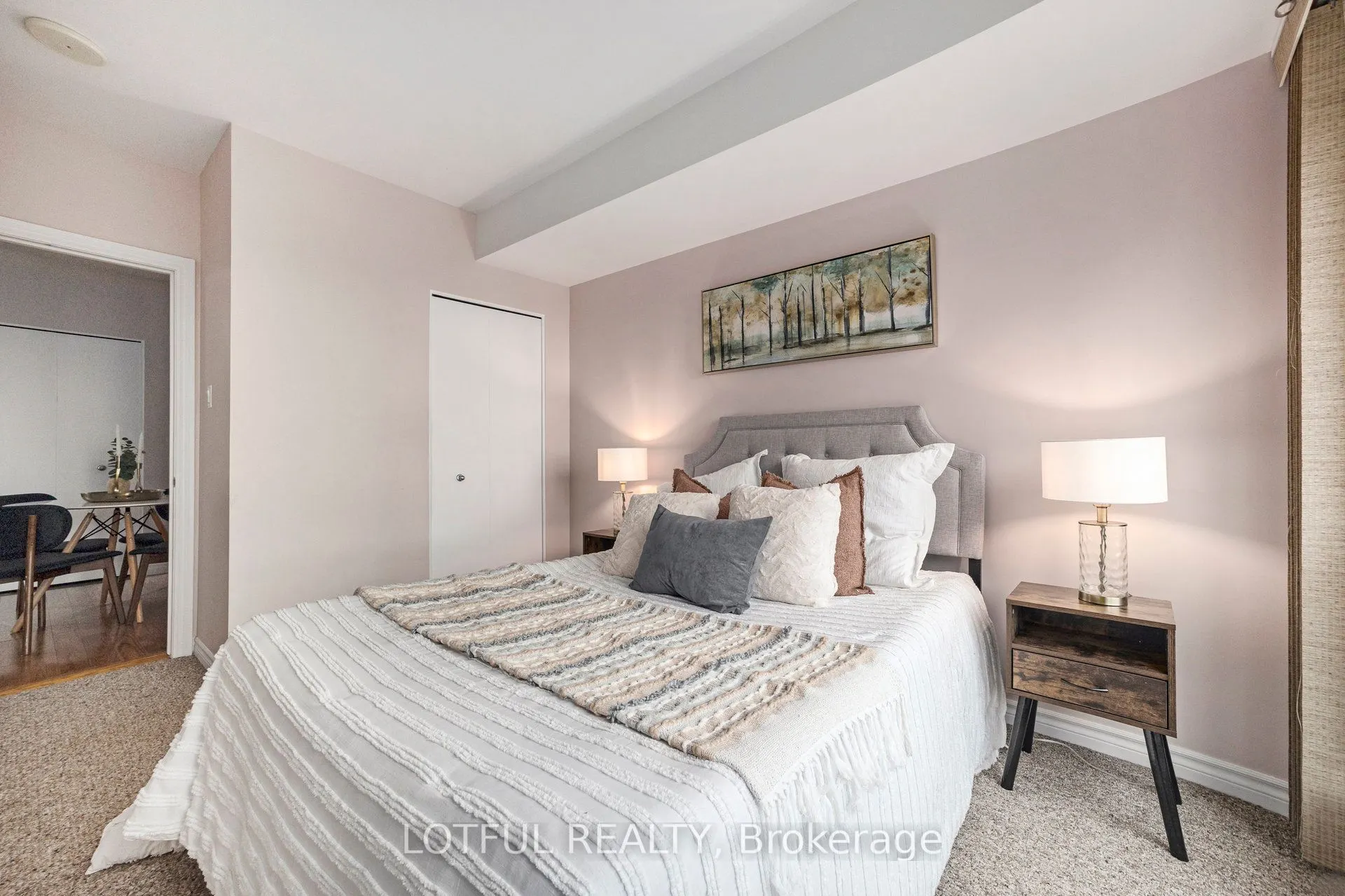 234 Rideau Street, #1703