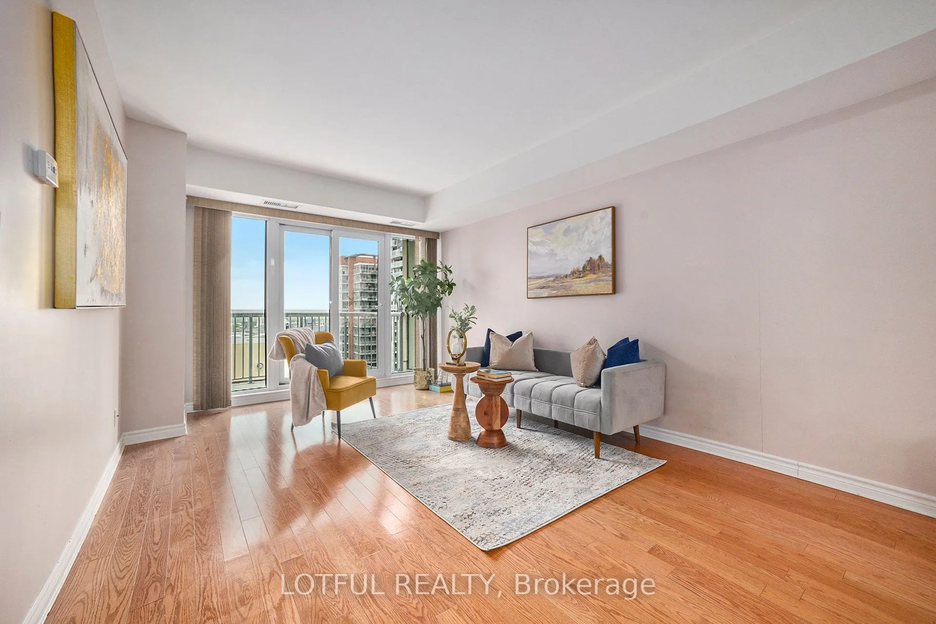 234 Rideau Street, #1703