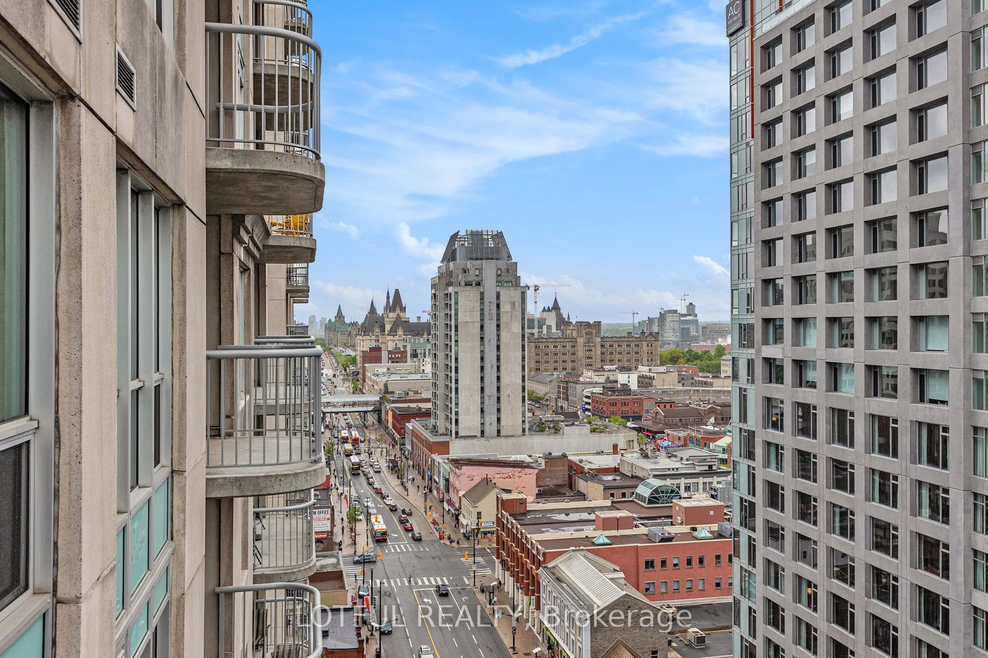 234 Rideau Street, #1703
