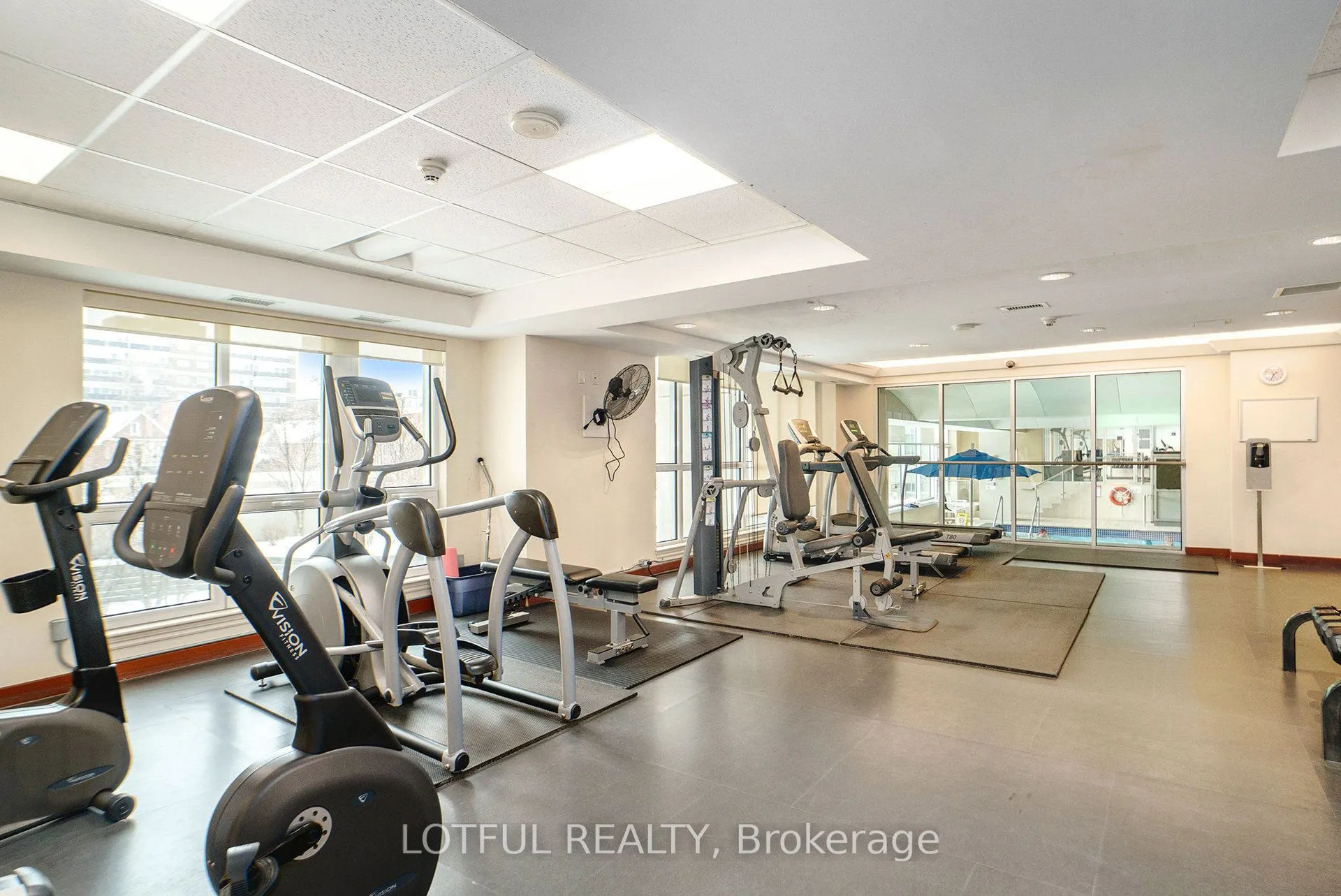 234 Rideau Street, #1703