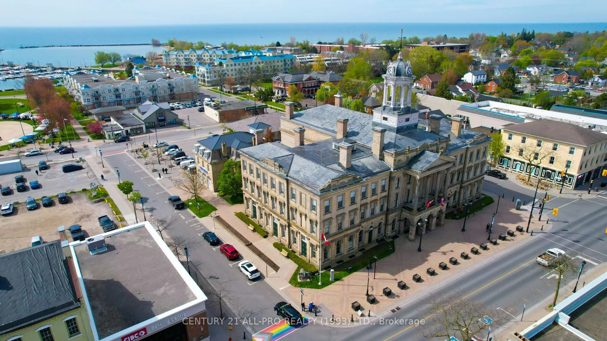 40 King Street W