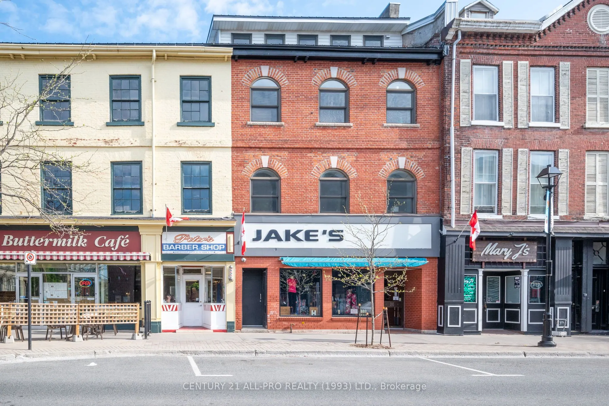 40 King Street W