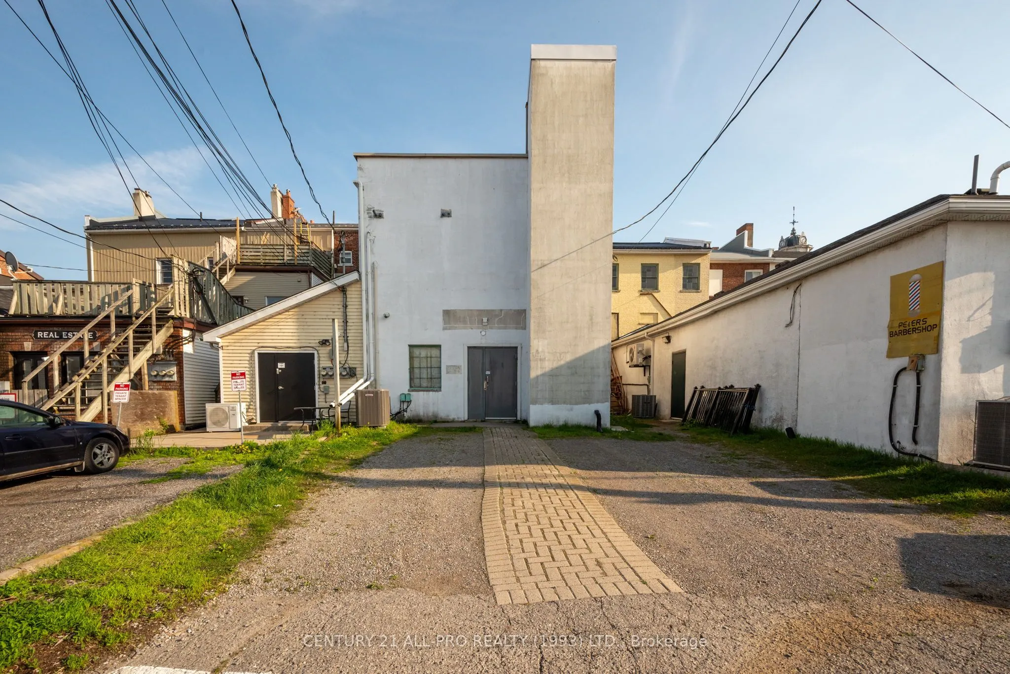 40 King Street W