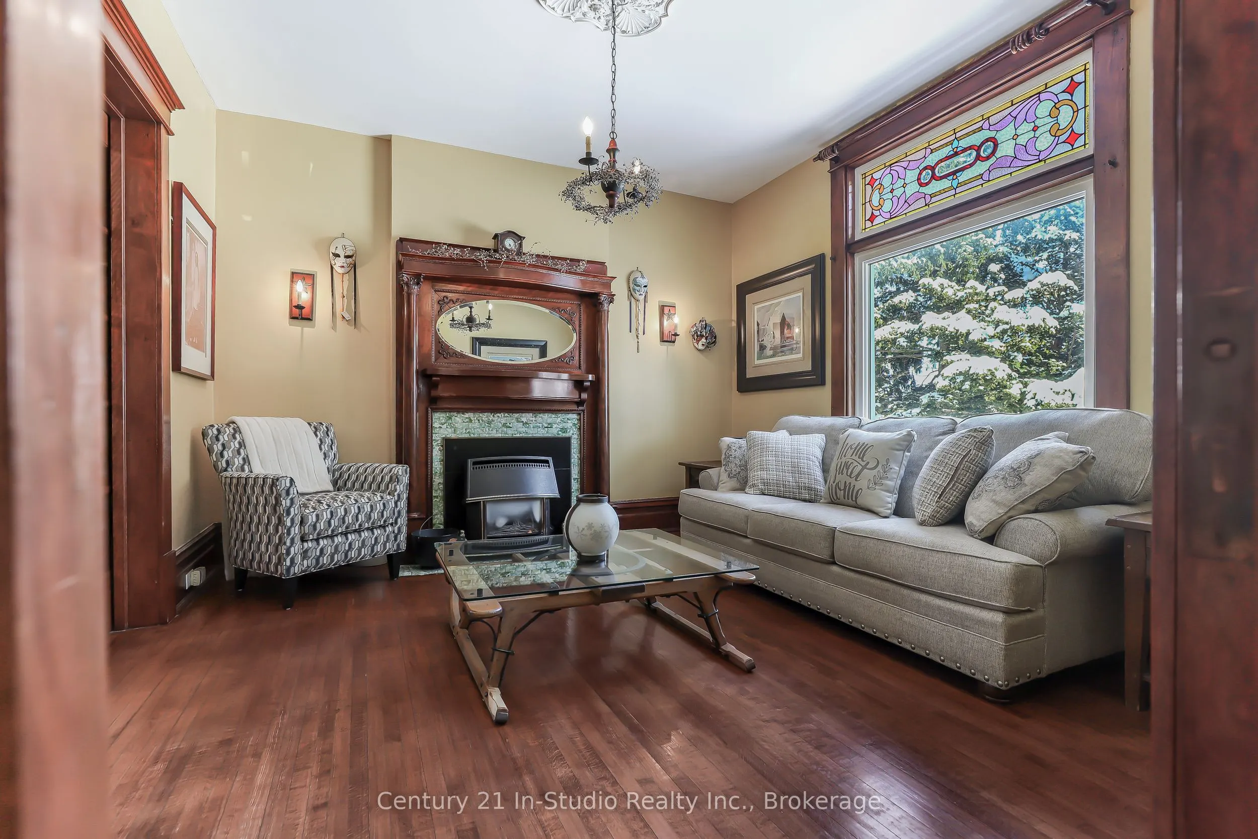296 Garafraxa St Street