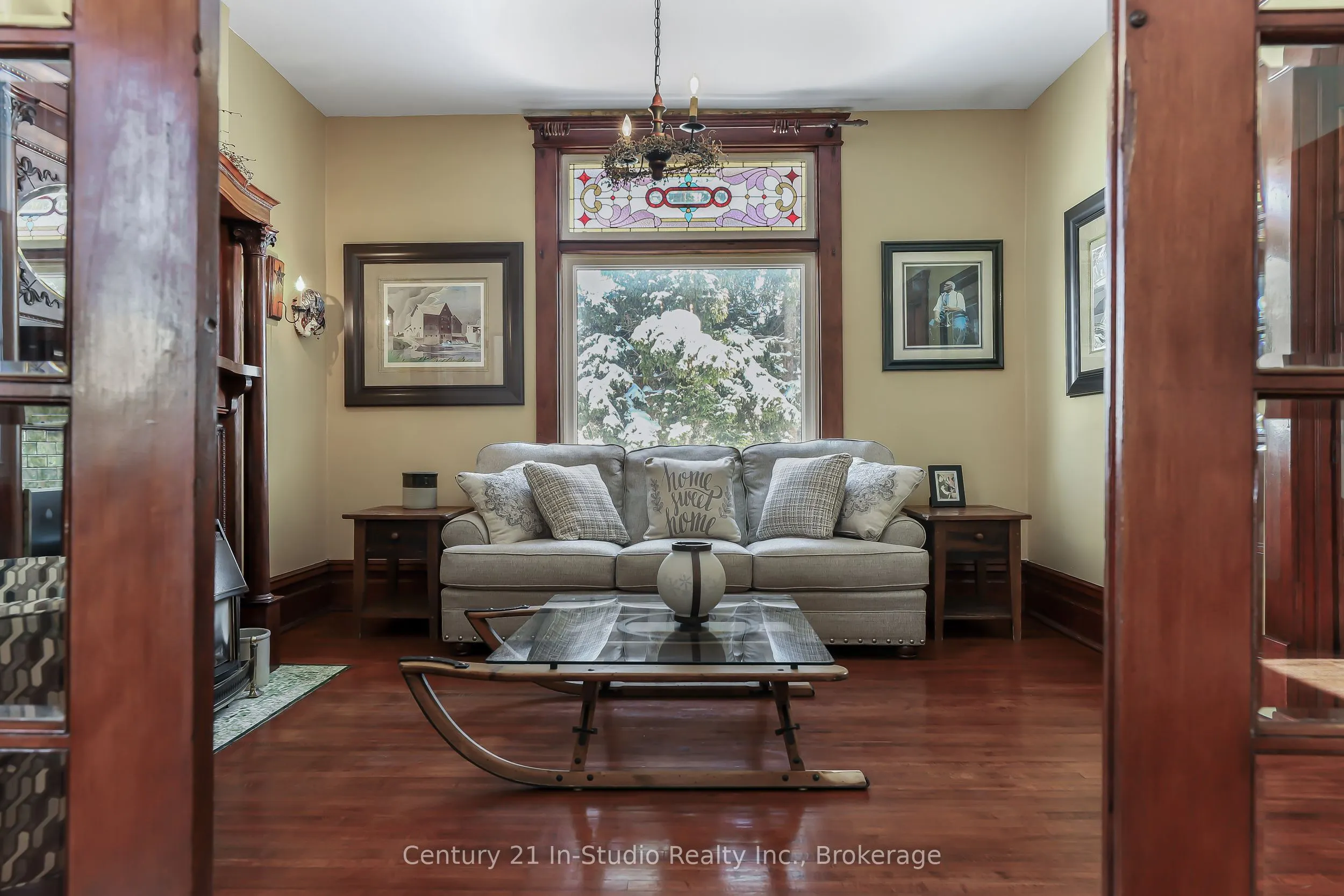 296 Garafraxa St Street