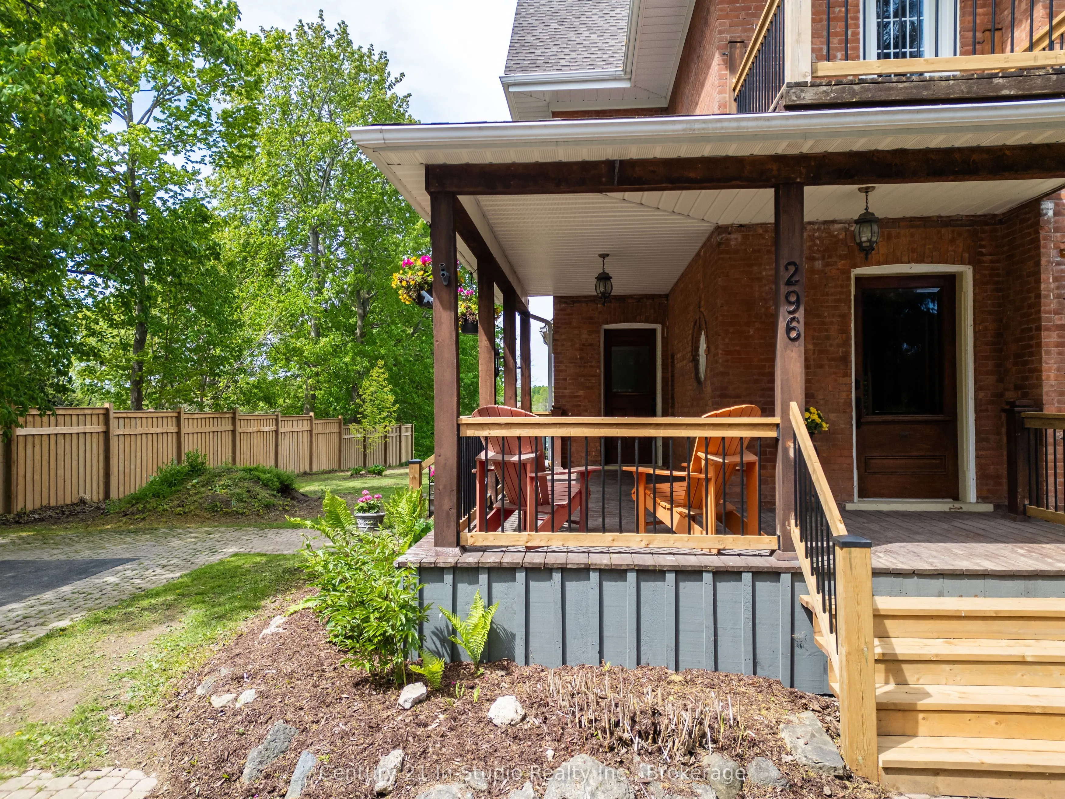 296 Garafraxa St Street