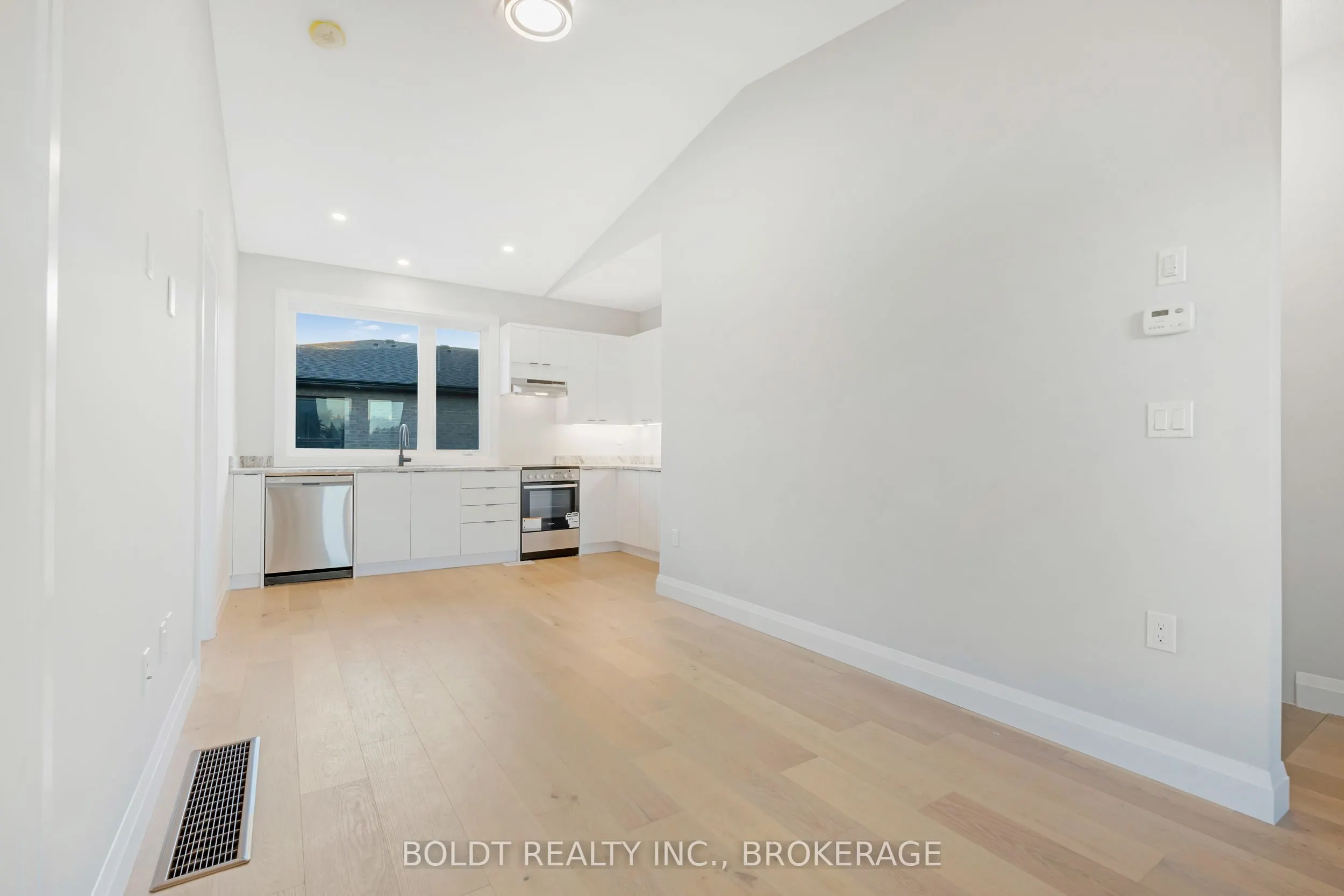 35 WELLSPRING Way