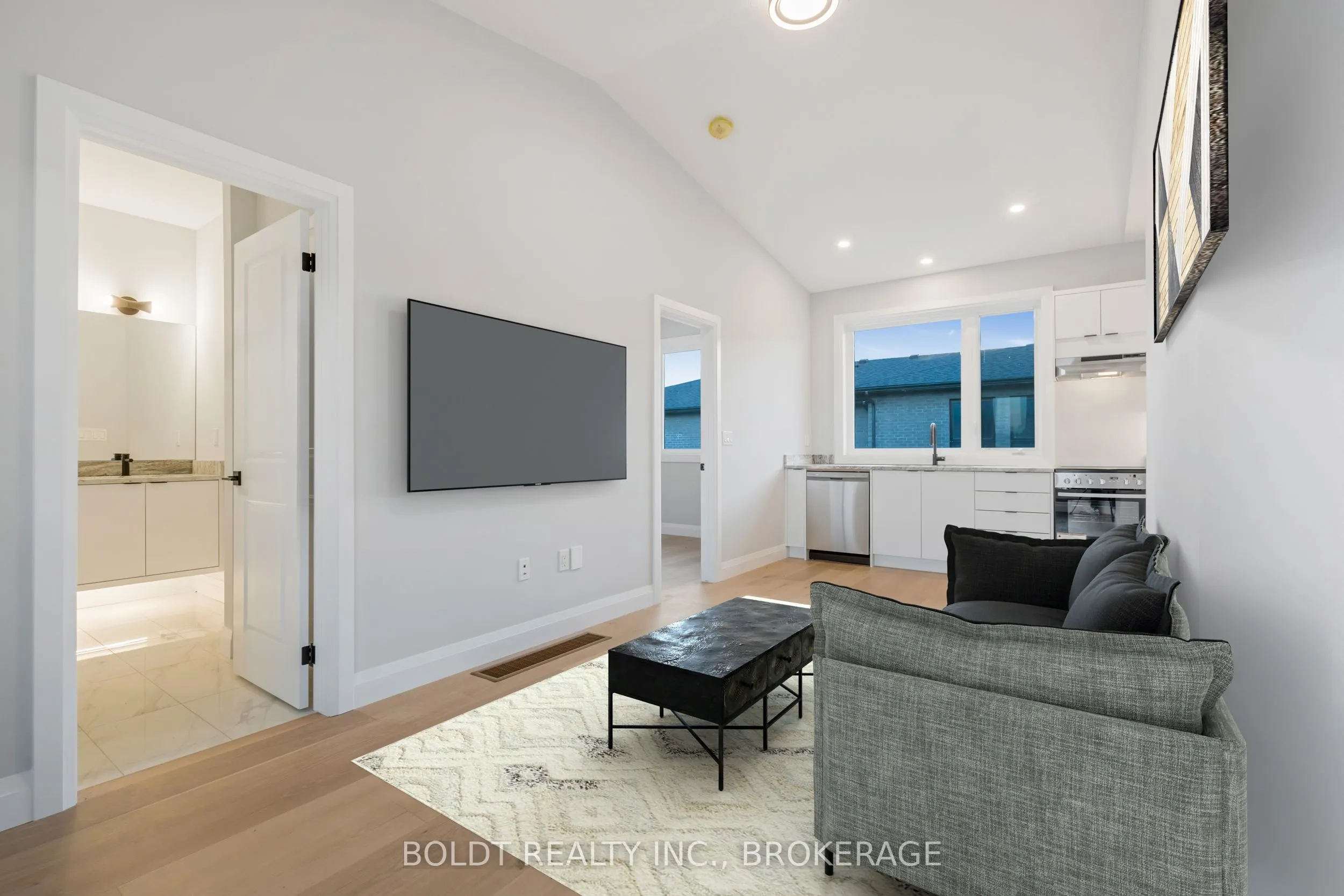 35 WELLSPRING Way
