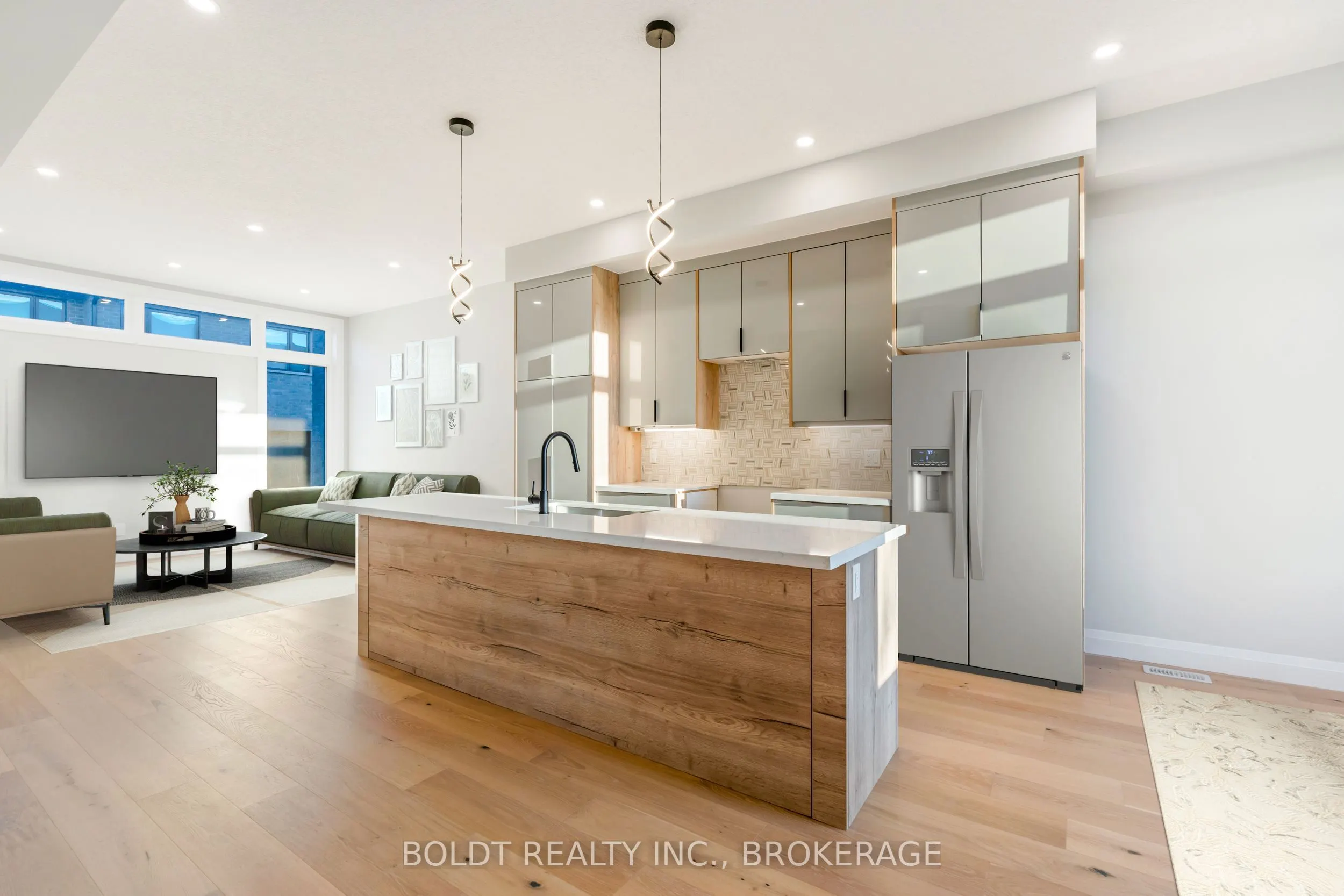 35 WELLSPRING Way