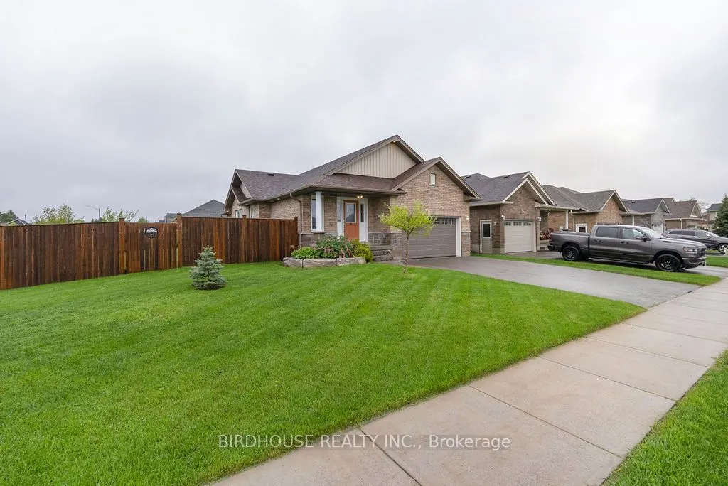 10 Newton Avenue