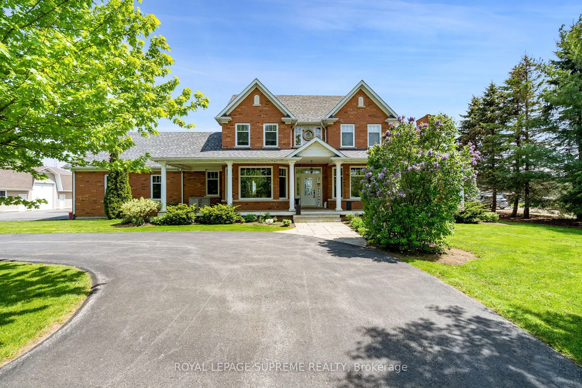 436 8th Concession Road E