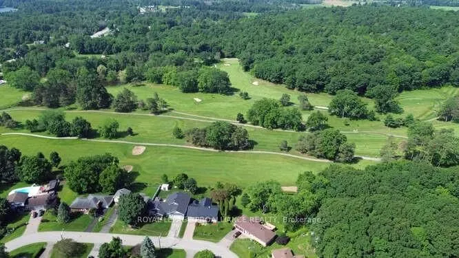 0 FAIRWAY Crescent