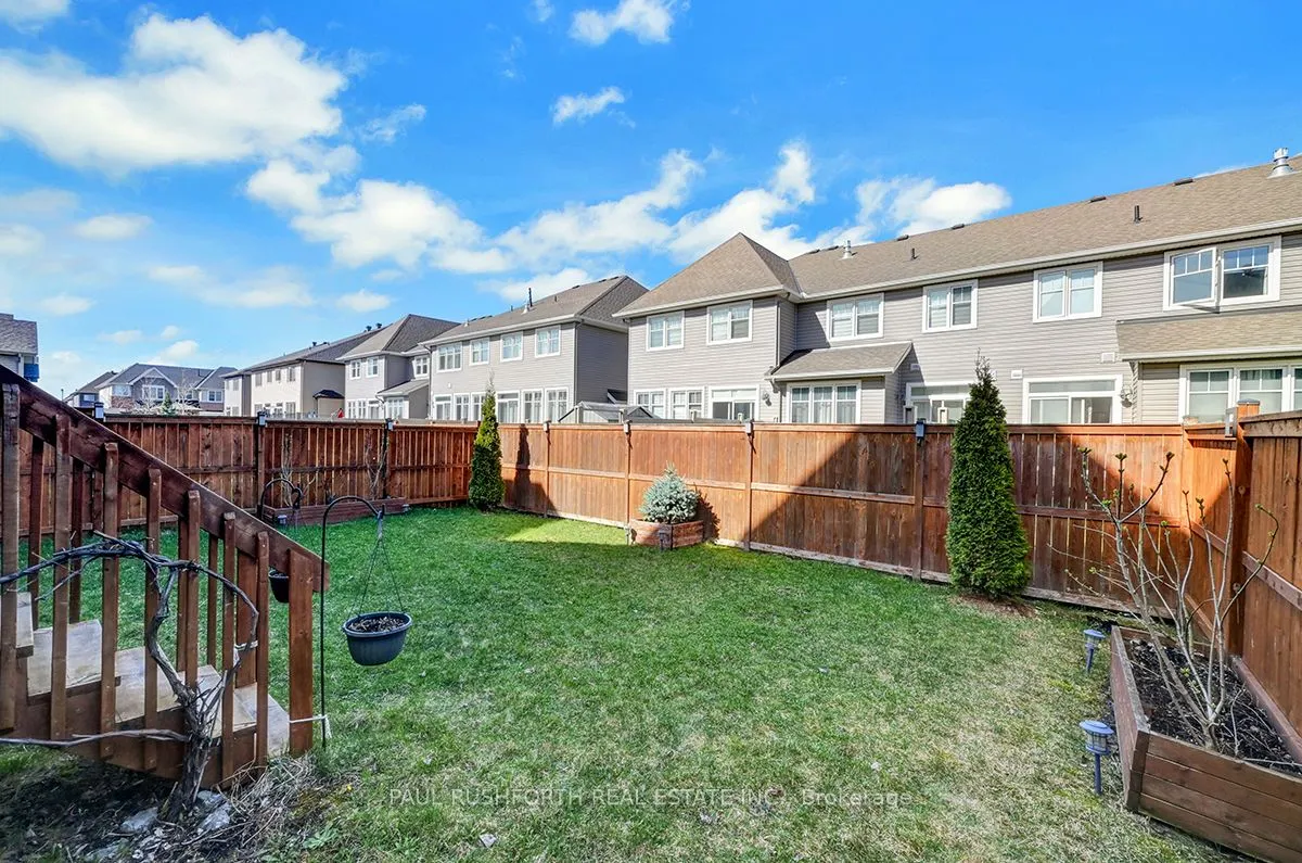 593 Vivera Place