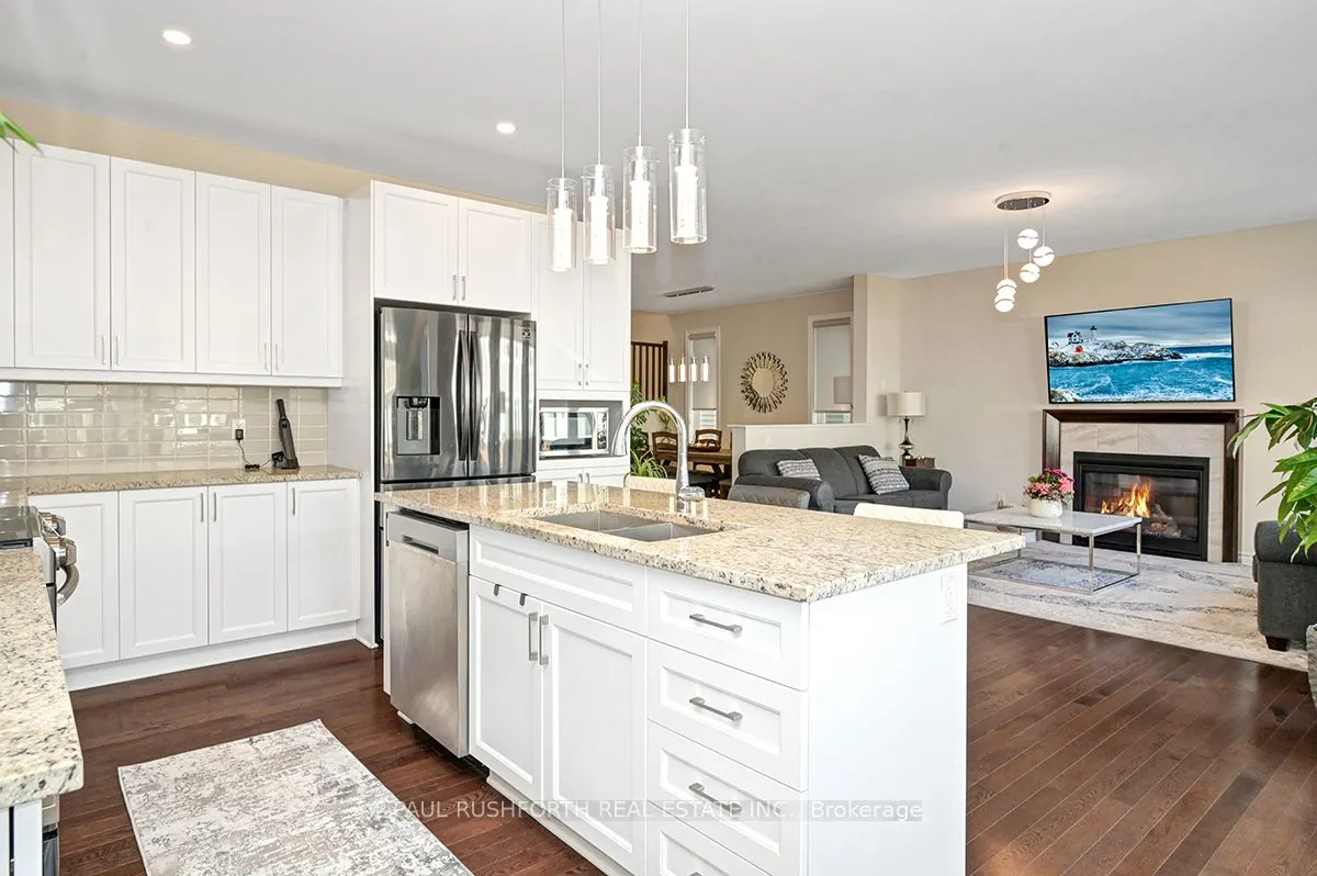 593 Vivera Place