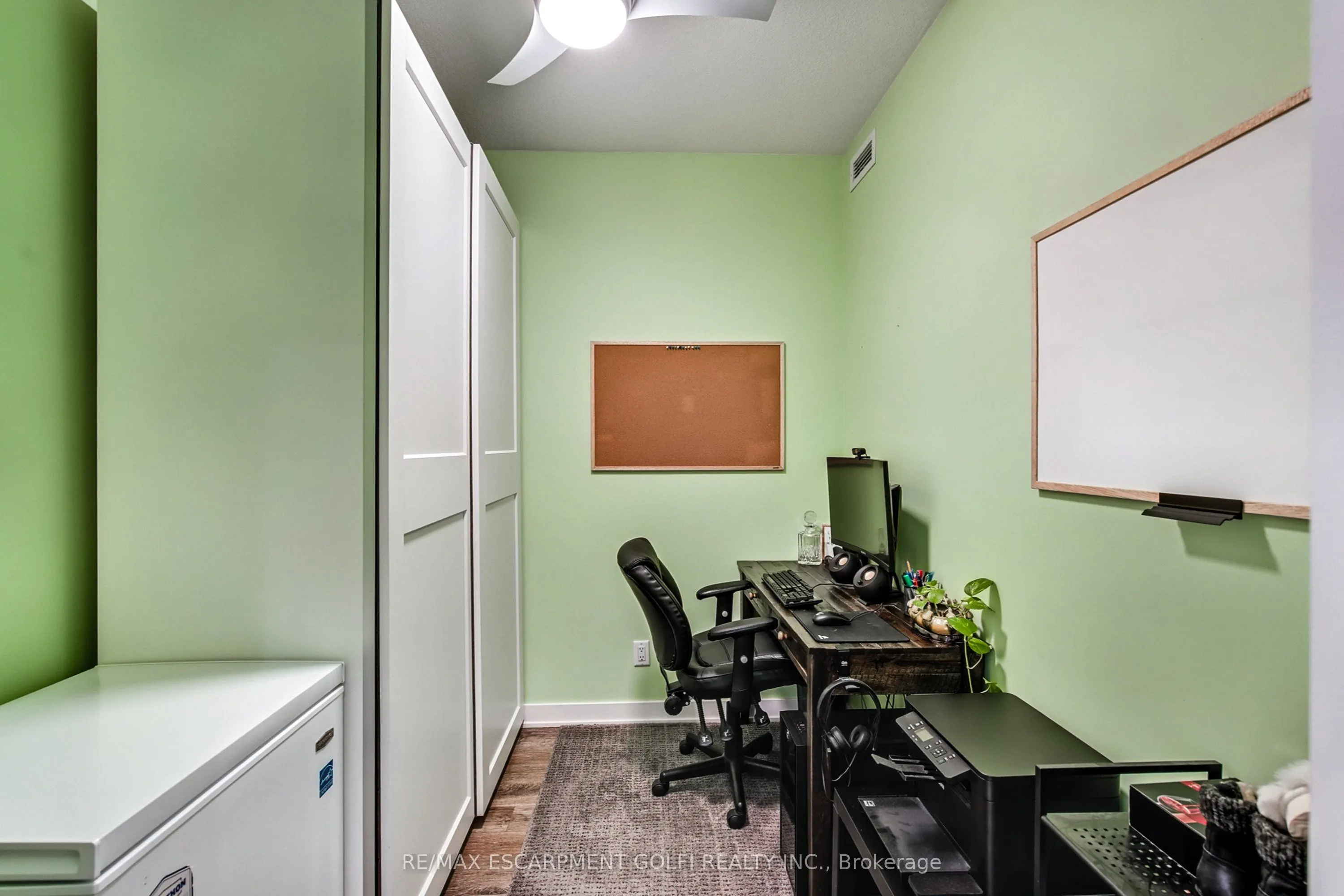 16 Markle Crescent, #403