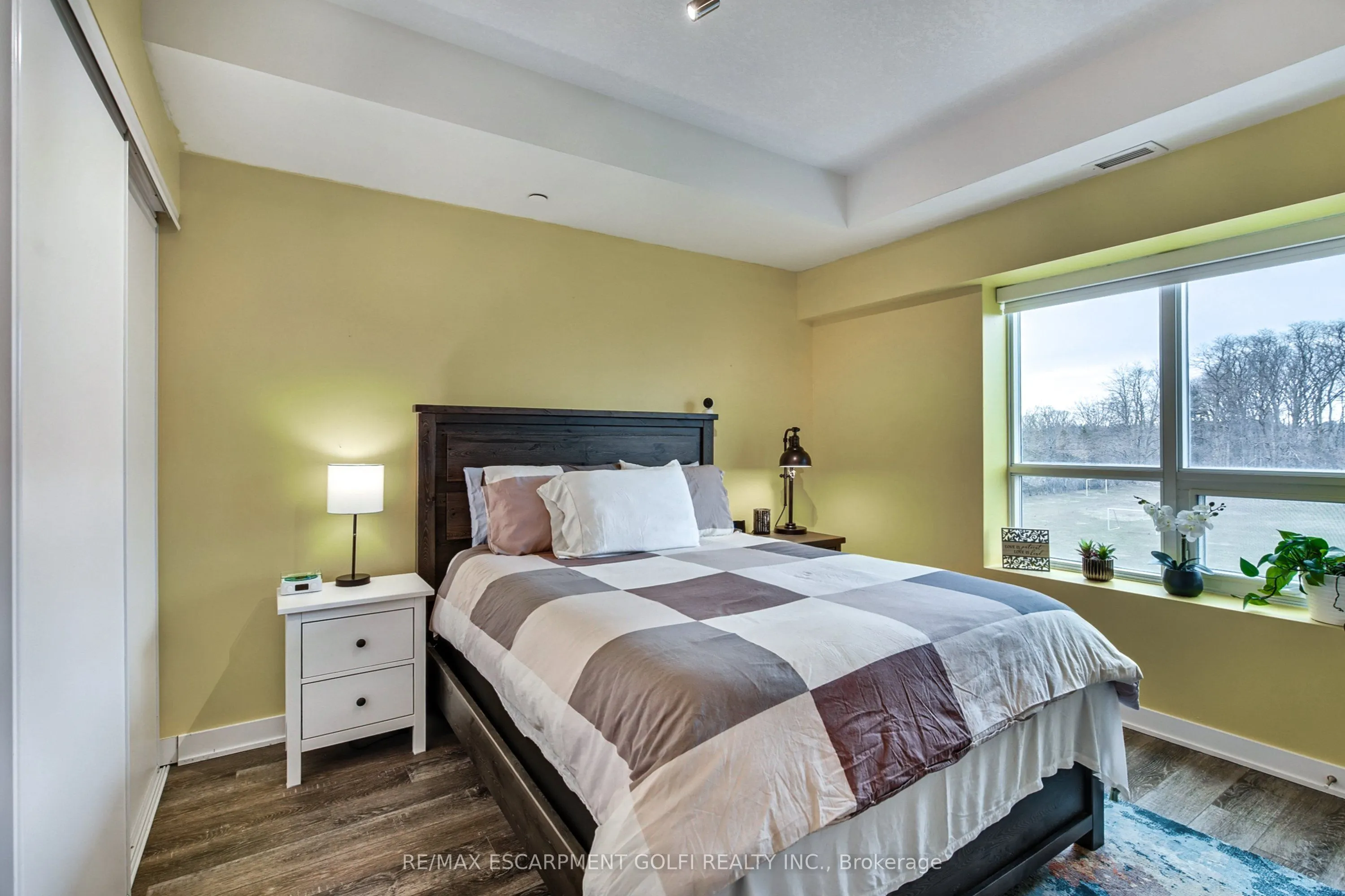16 Markle Crescent, #403
