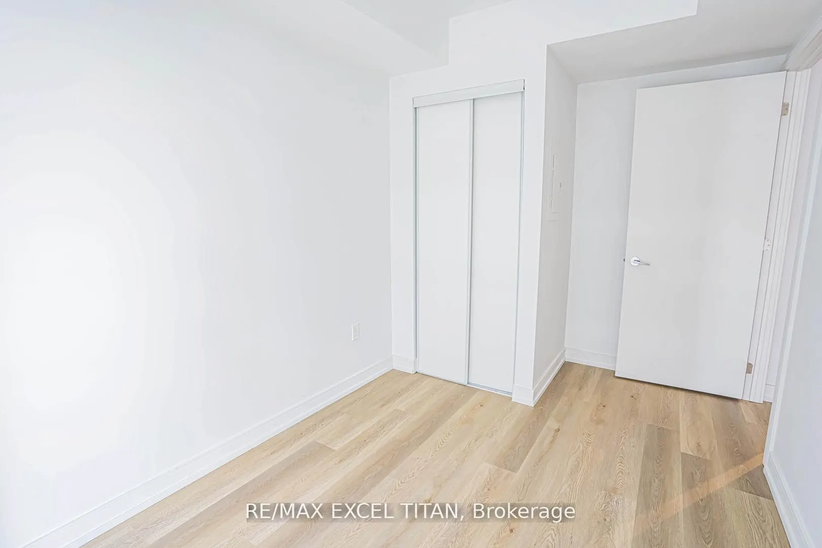 1 Jarvis Street #614