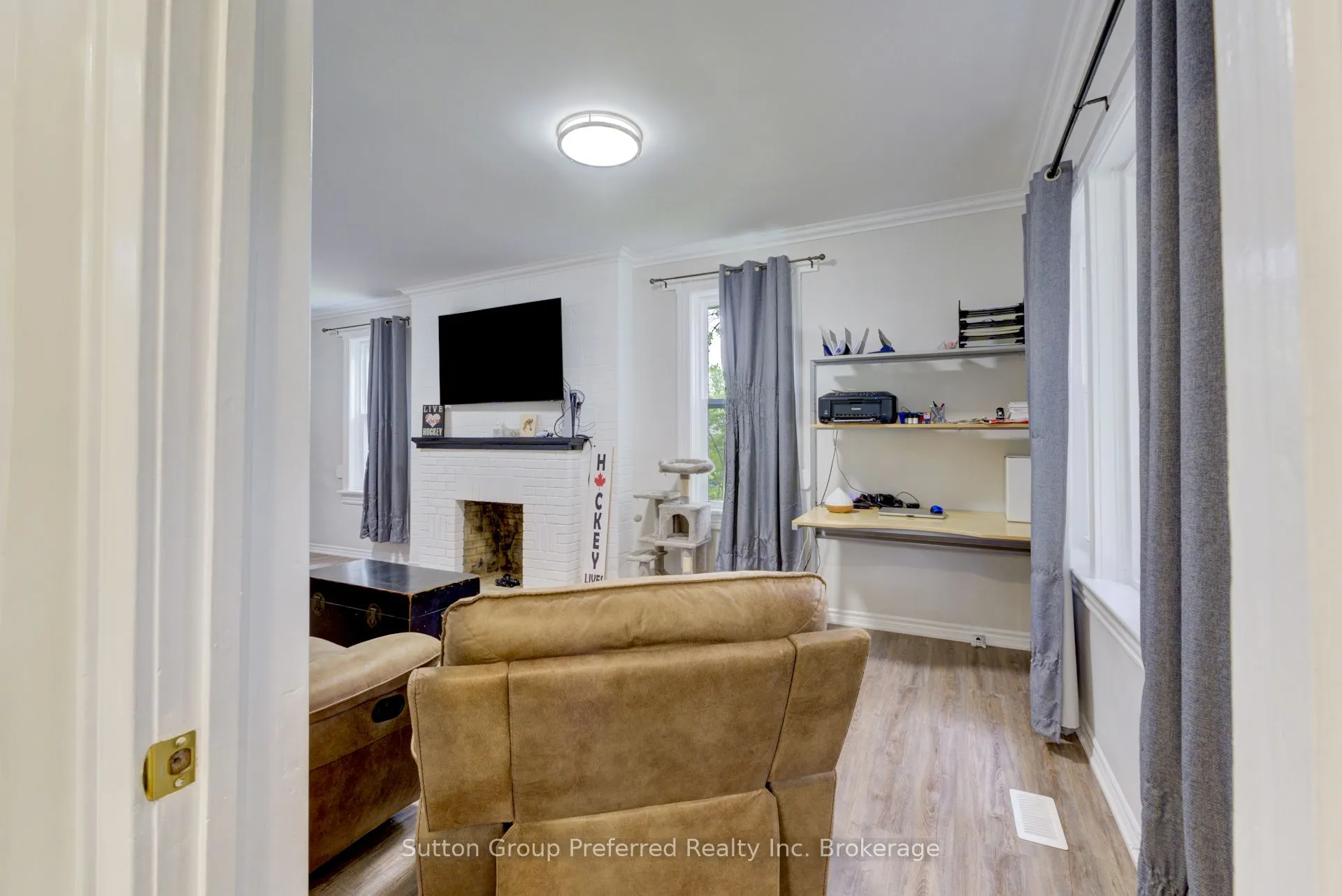 73 Hope Street E
