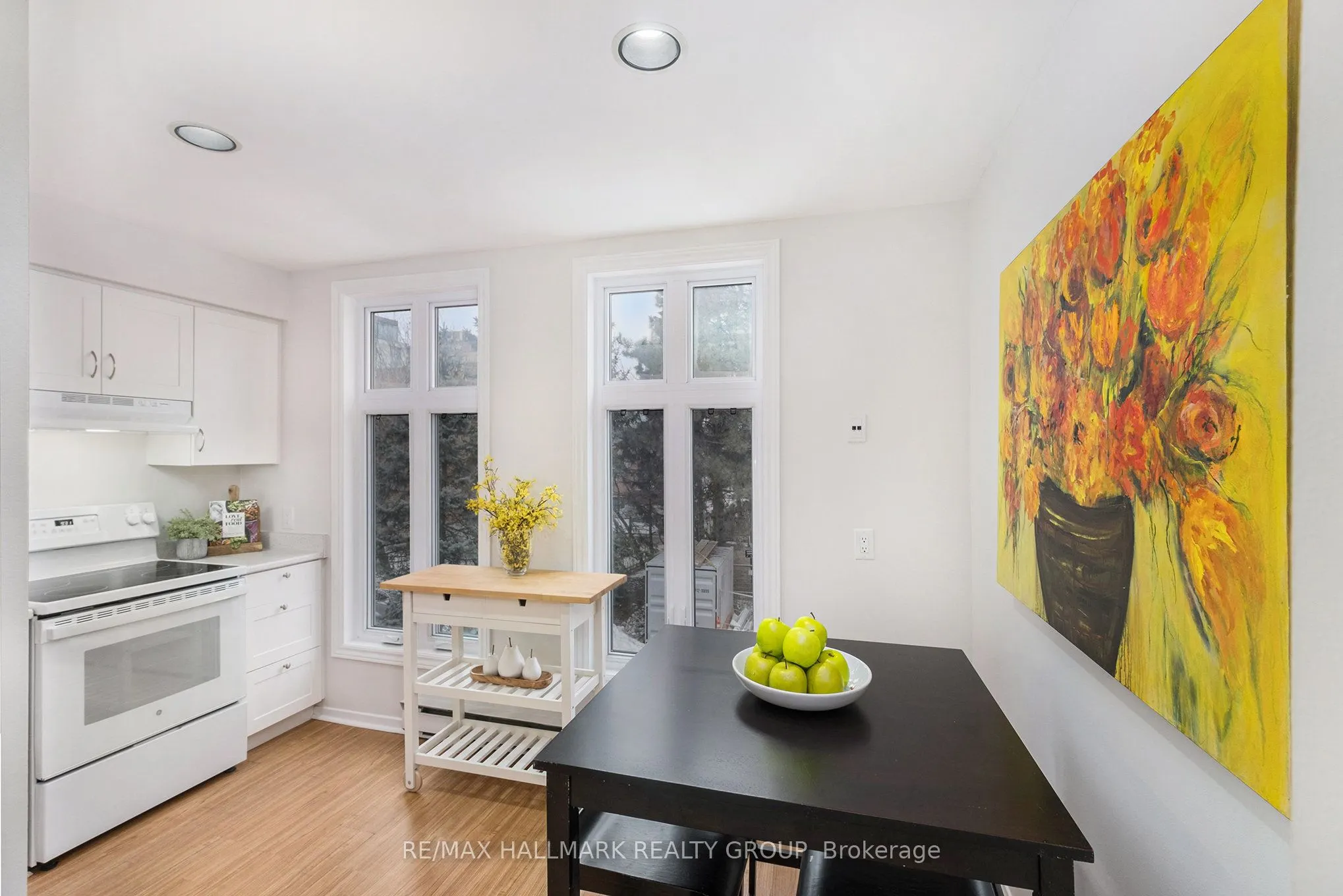 20 Charlevoix Street, #15