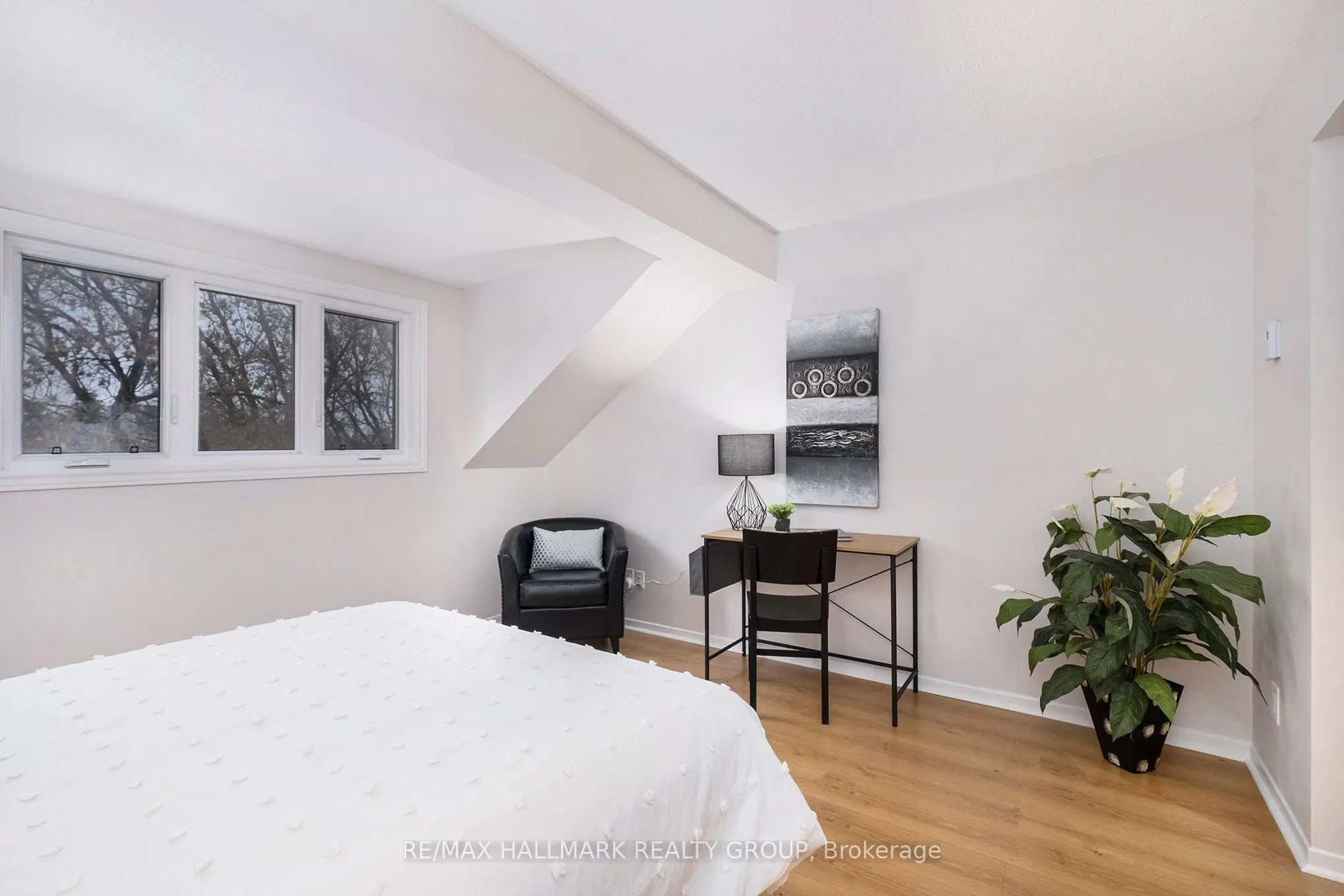 20 Charlevoix Street, #15