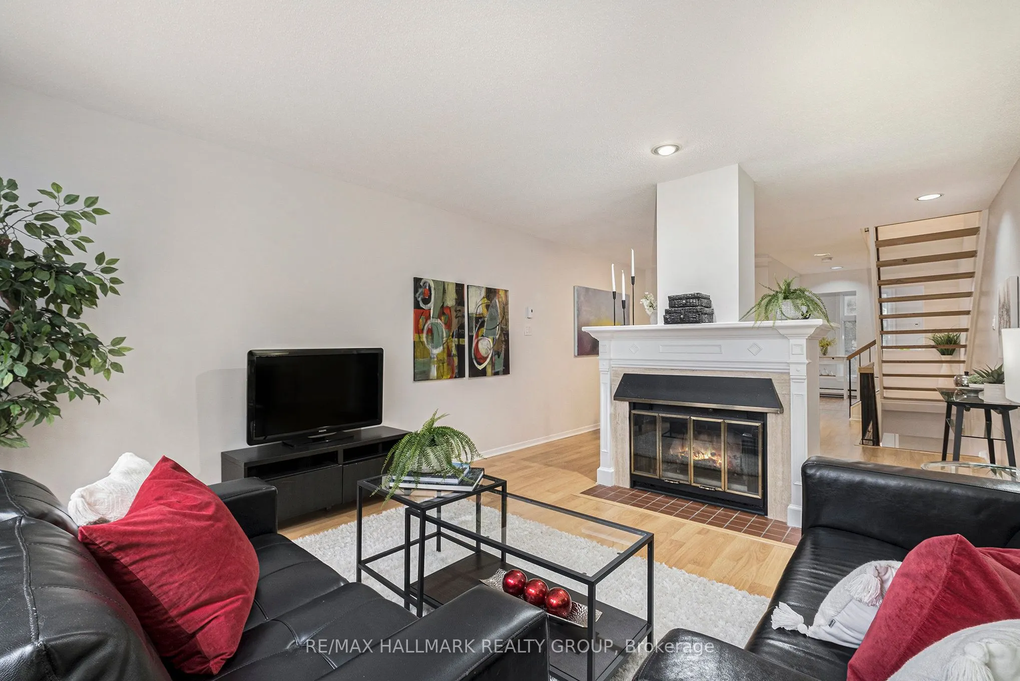 20 Charlevoix Street, #15