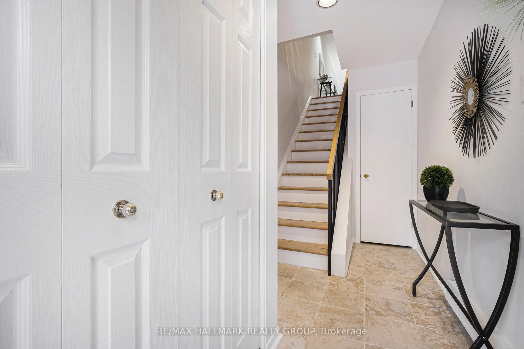 20 Charlevoix Street, #15