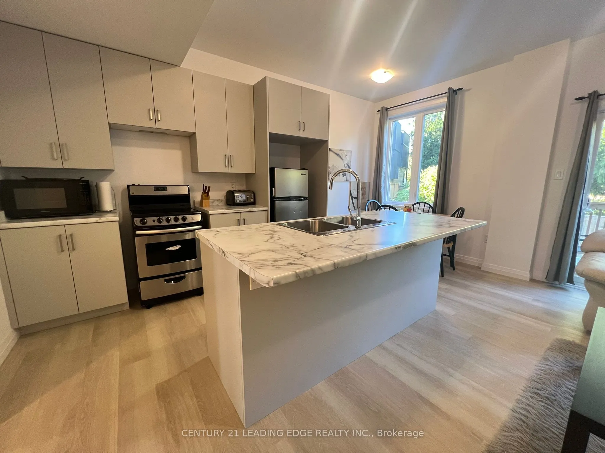1465 Station Street, #19