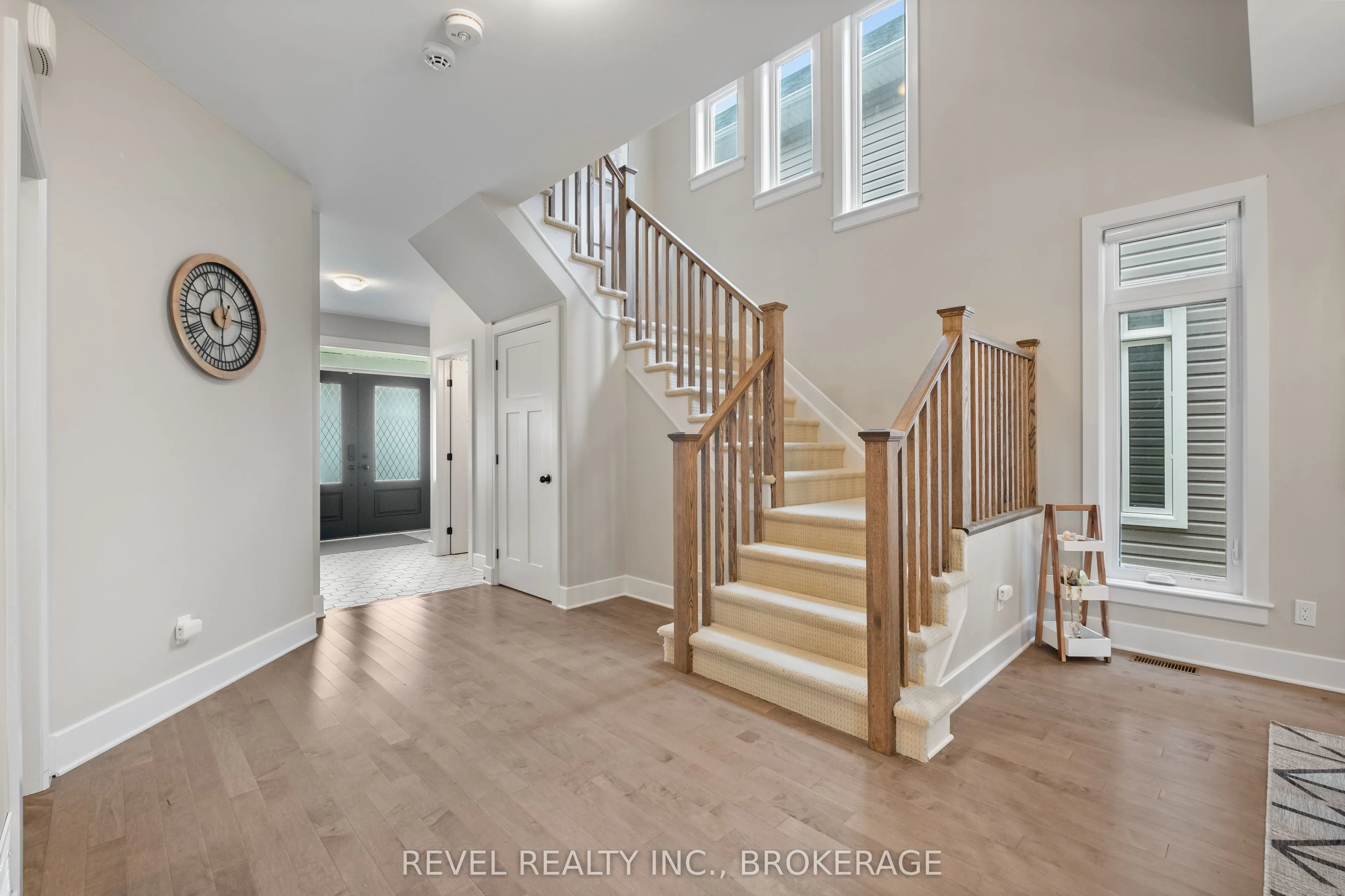 709 Riverview Way