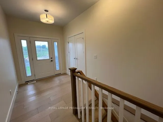 22 Douglas Marshall Crescent