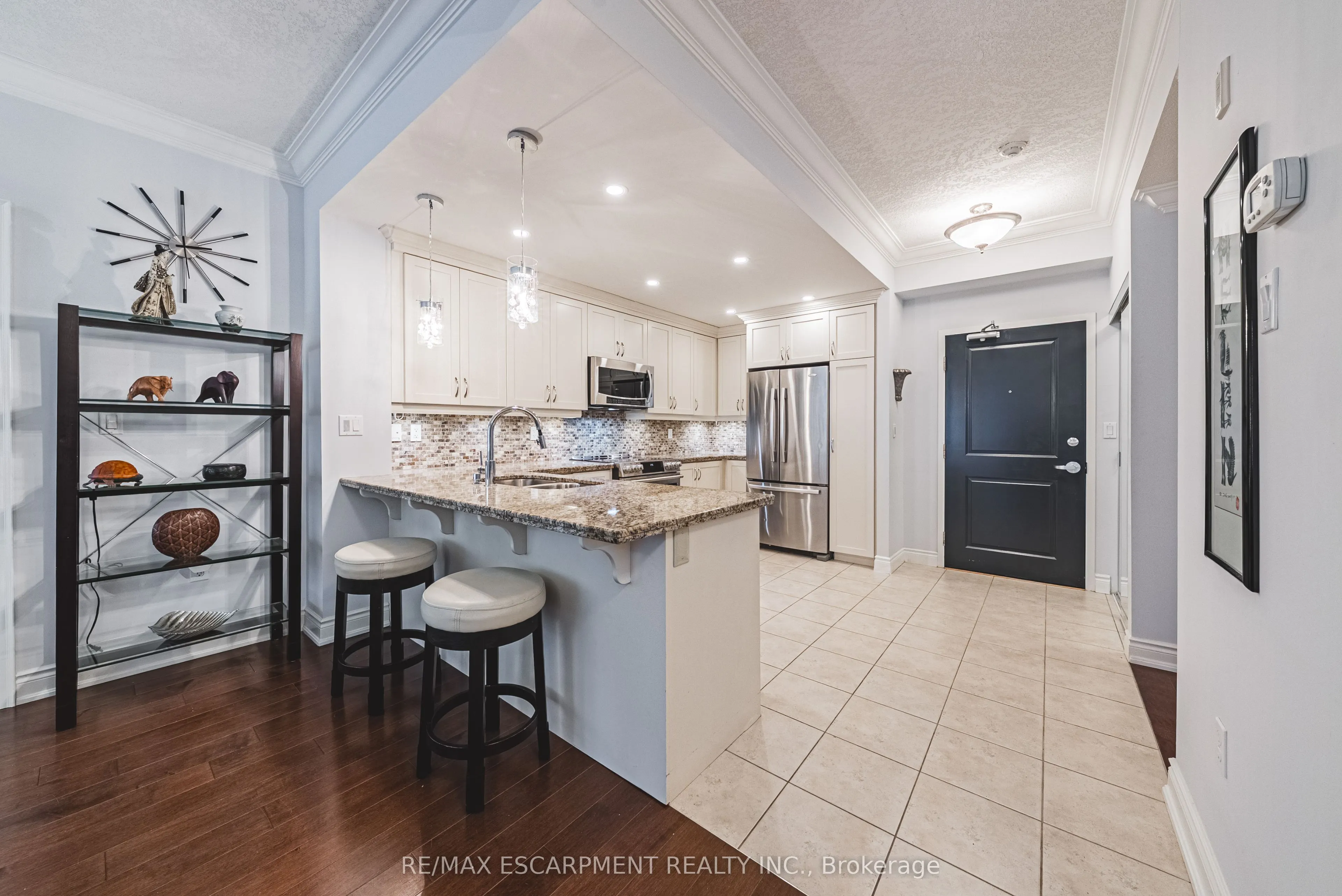 125 Wilson Street W #107