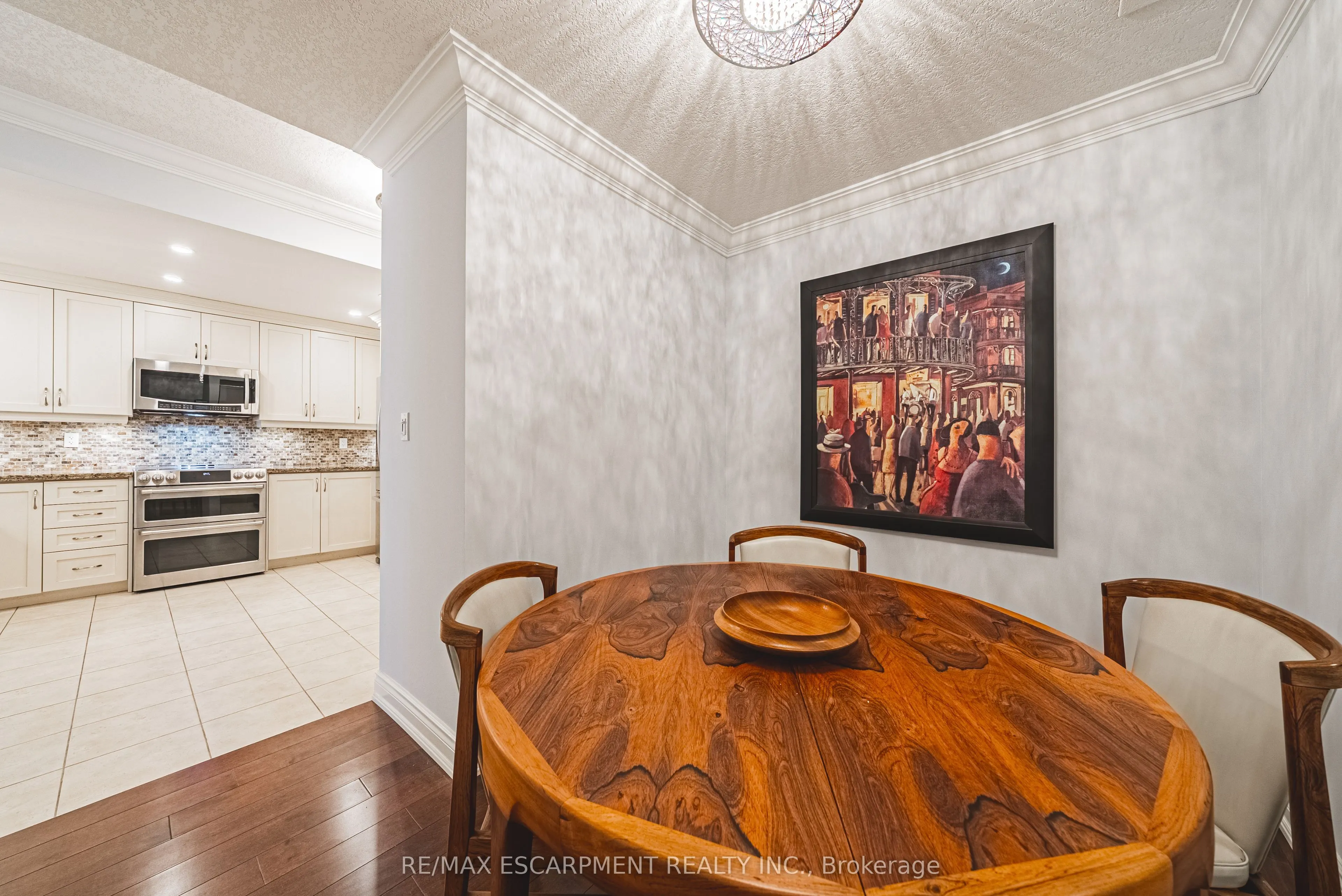 125 Wilson Street W #107