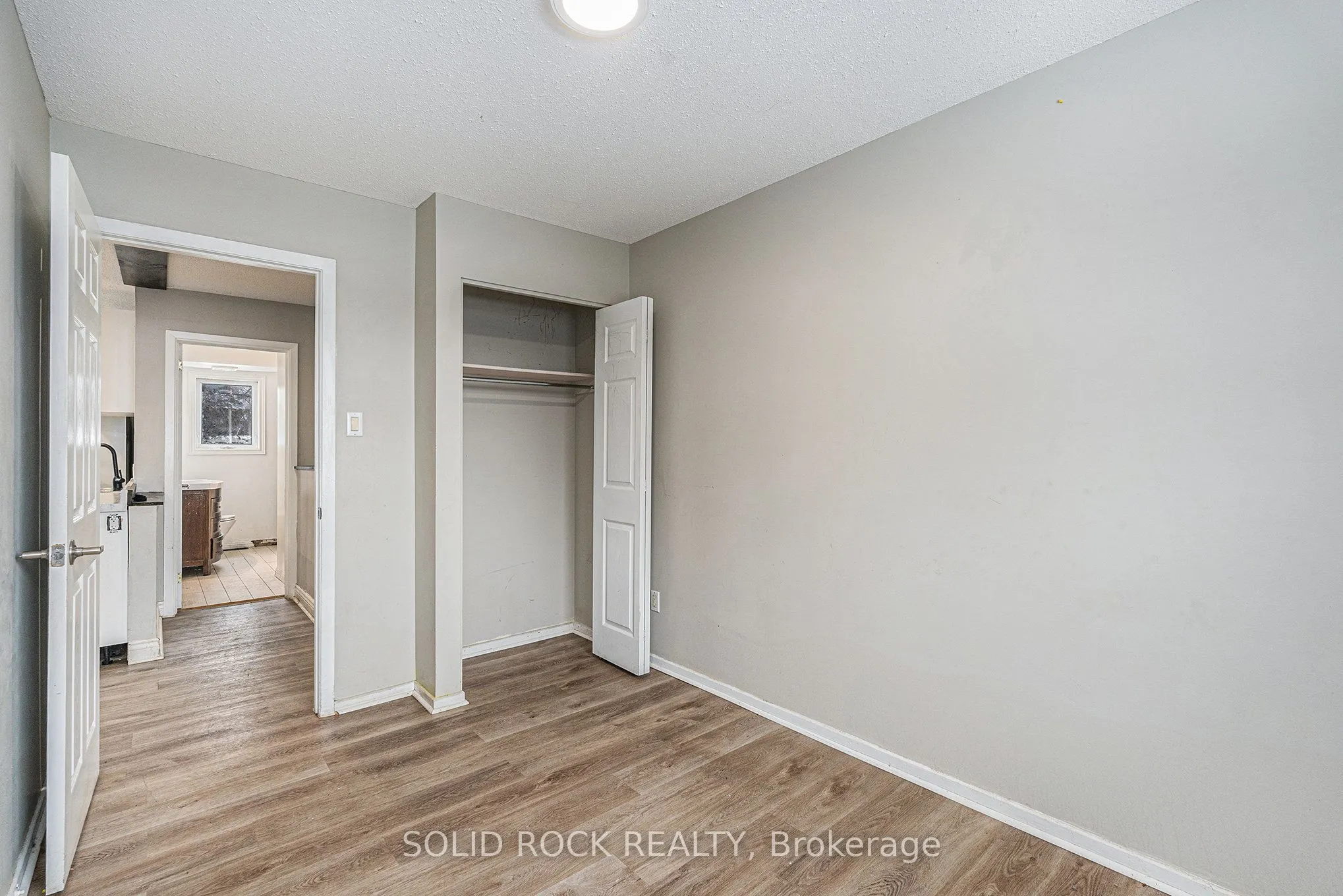 1432 Leigh Crescent