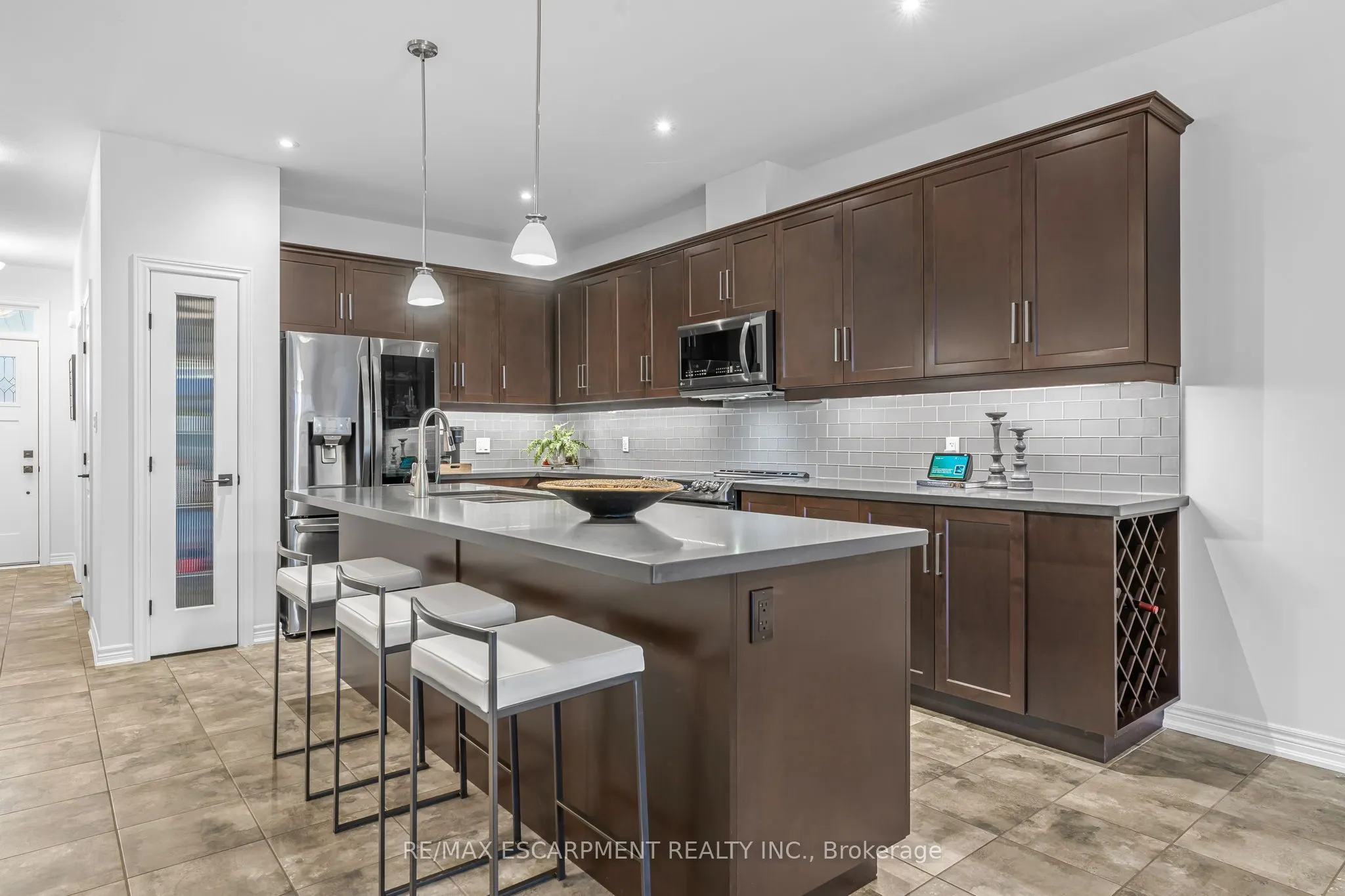 2848 King Street, #5