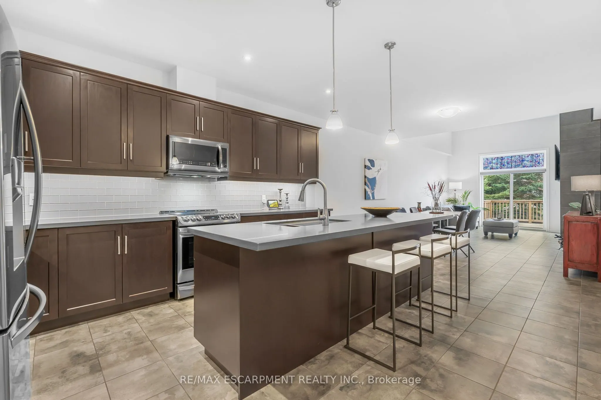 2848 King Street, #5