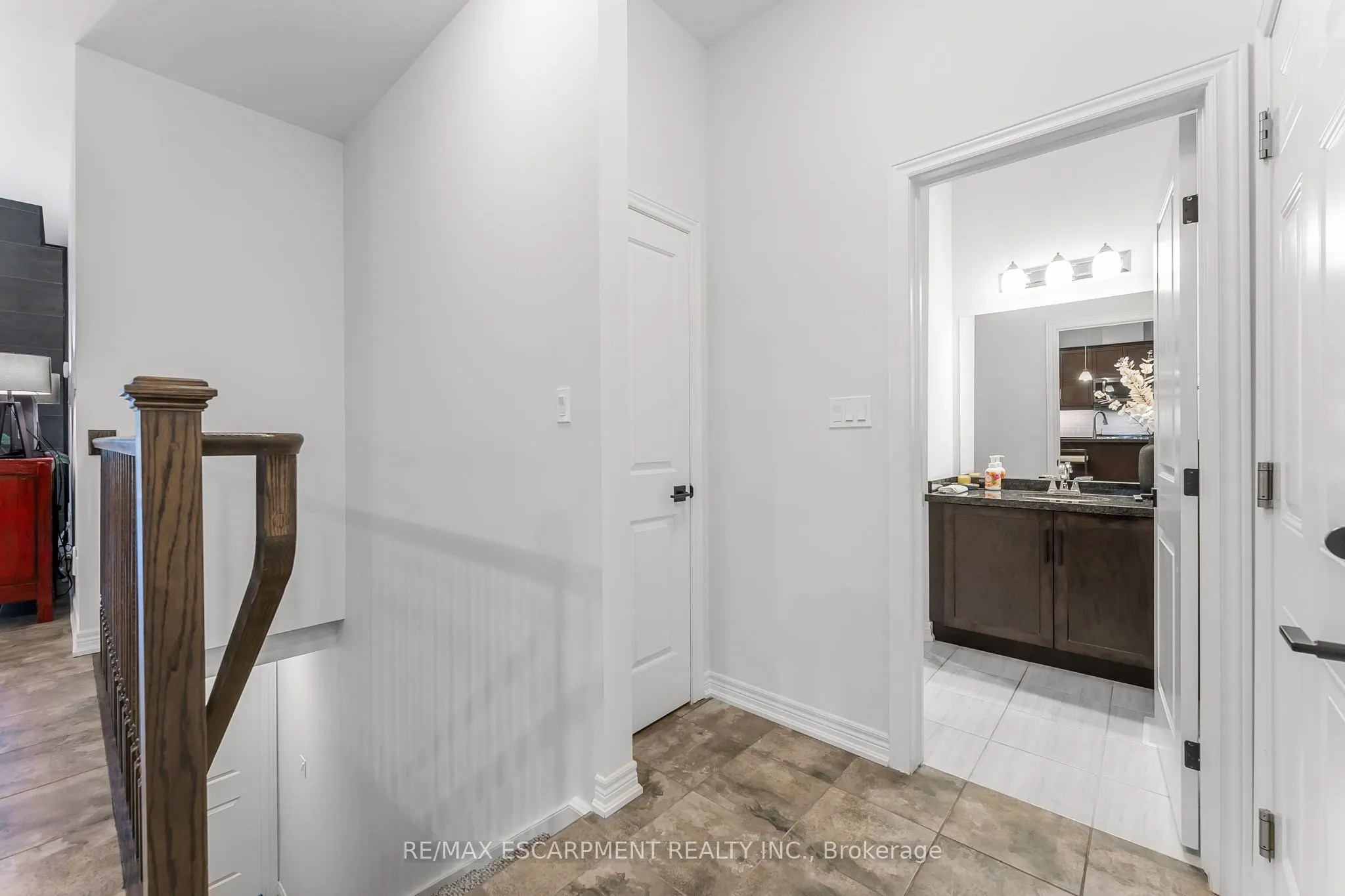 2848 King Street, #5