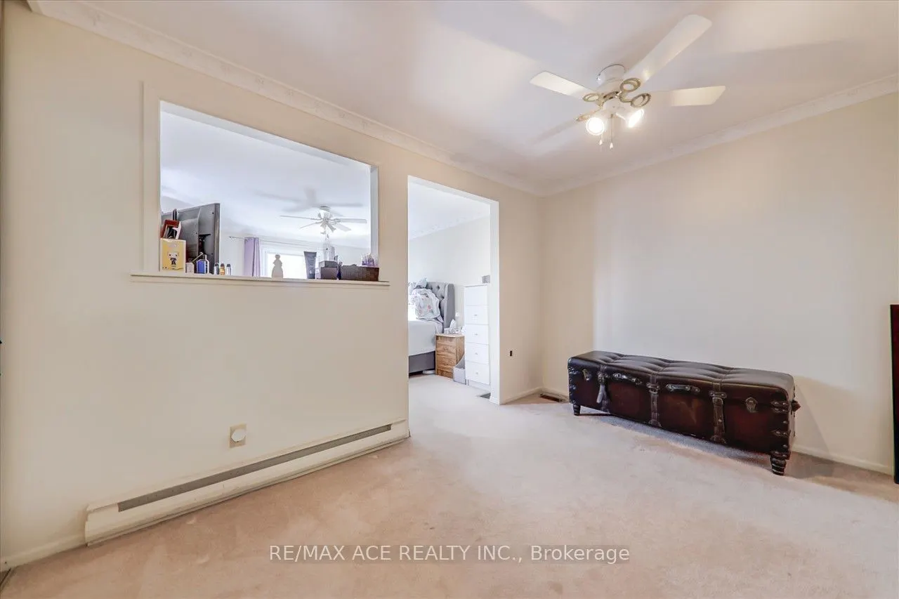 60 Pochon Avenue