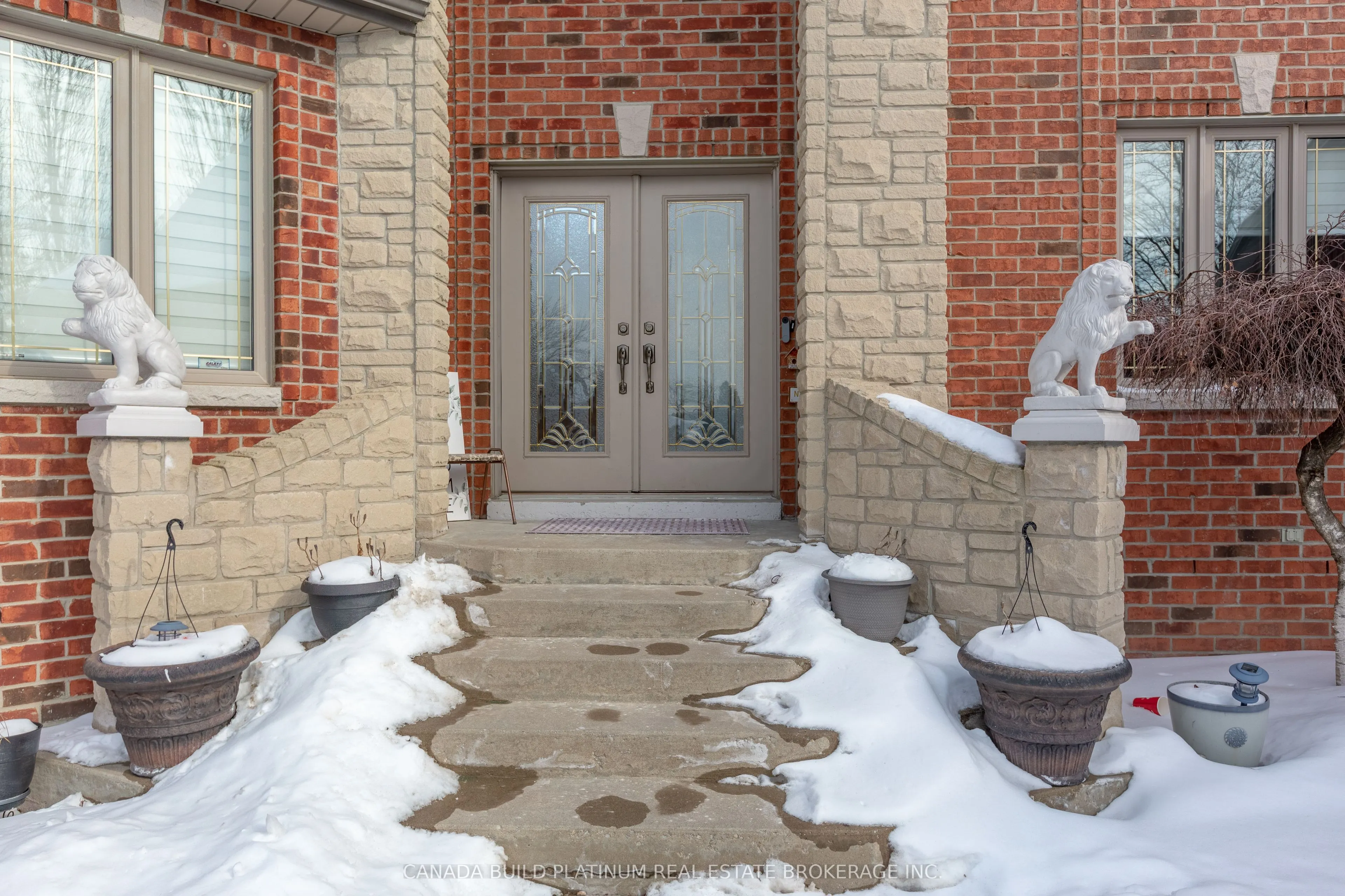 150 Seymour Crescent