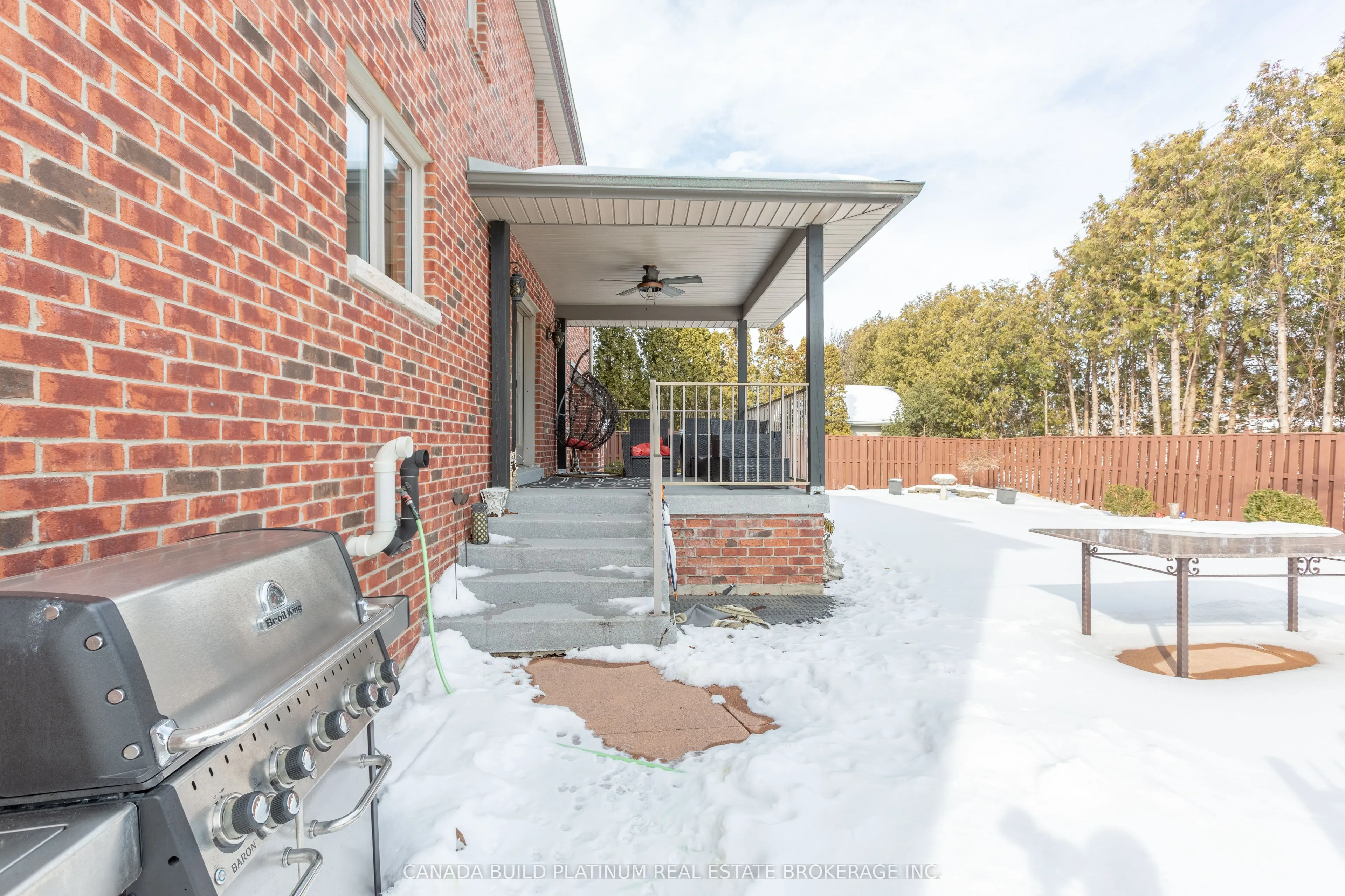 150 Seymour Crescent