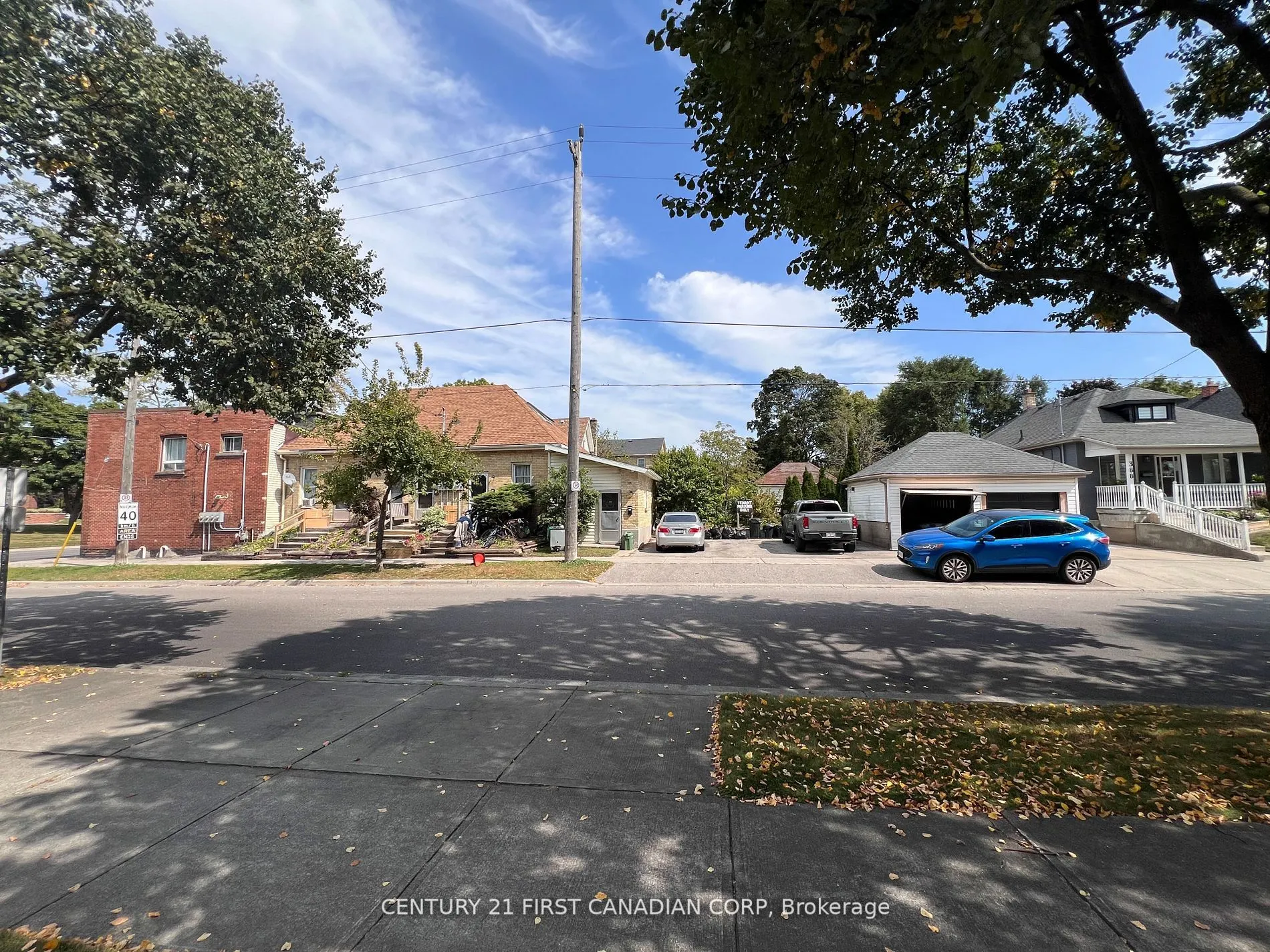 1267 Dundas Street