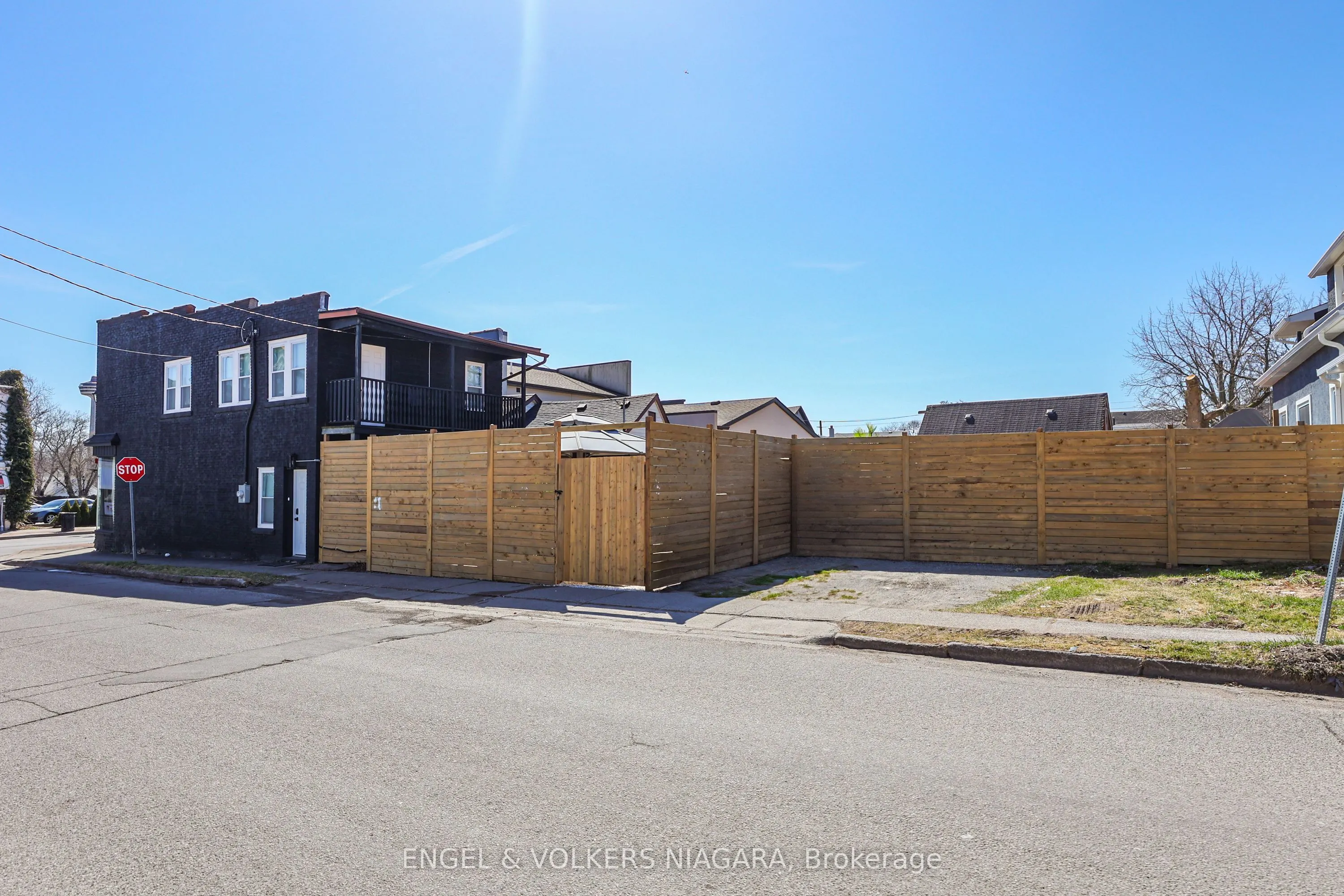 6043 Main Street