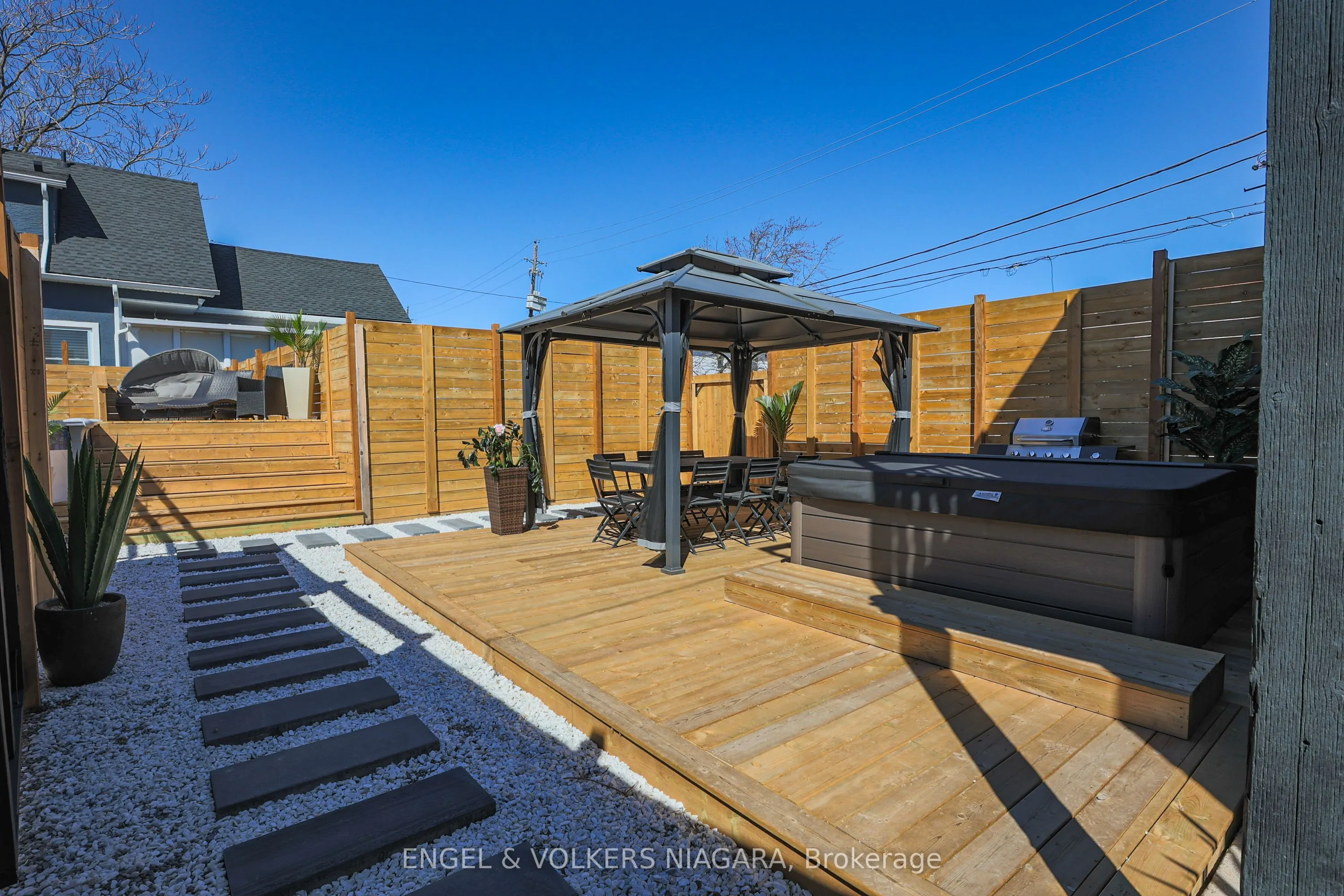 6043 Main Street