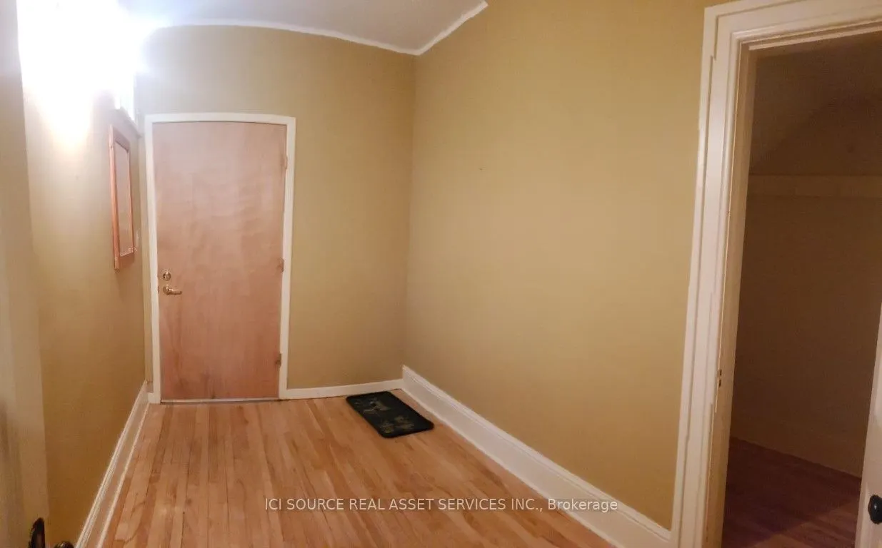 146 King Street W, #2