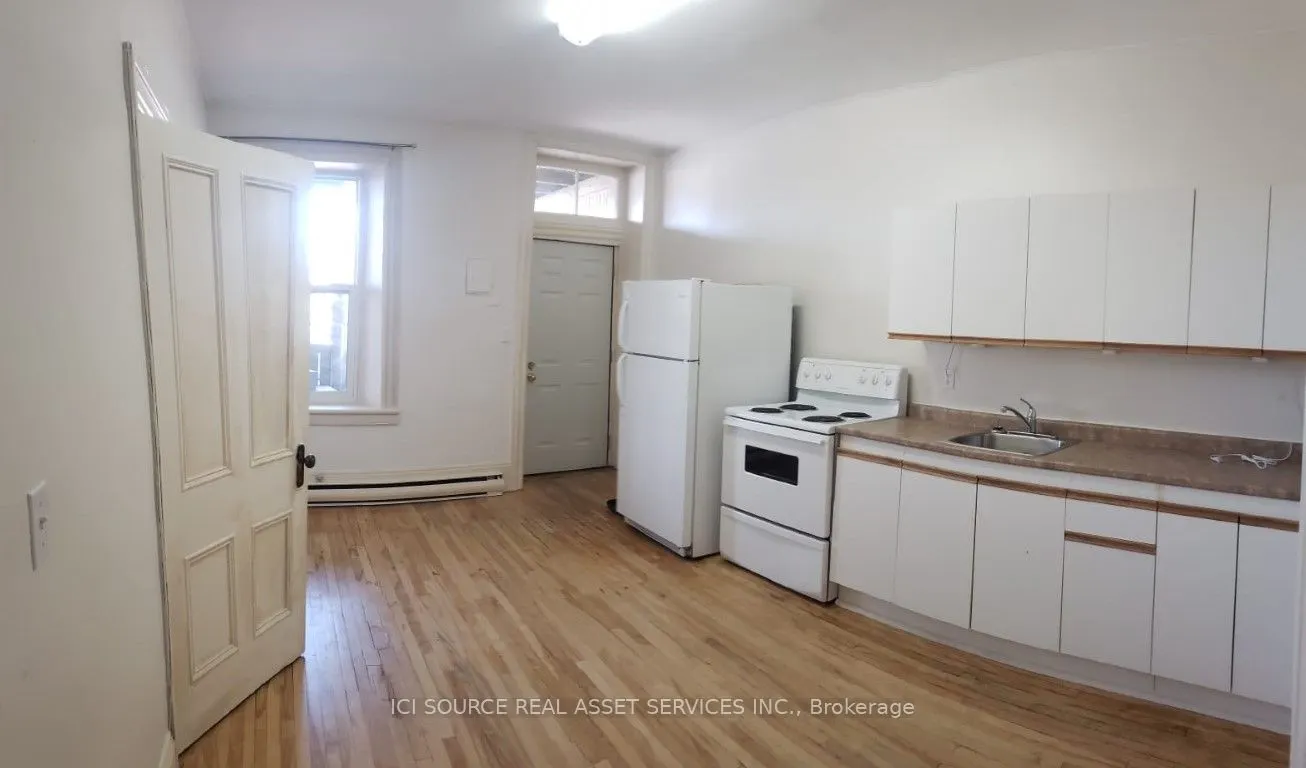 146 King Street W, #2
