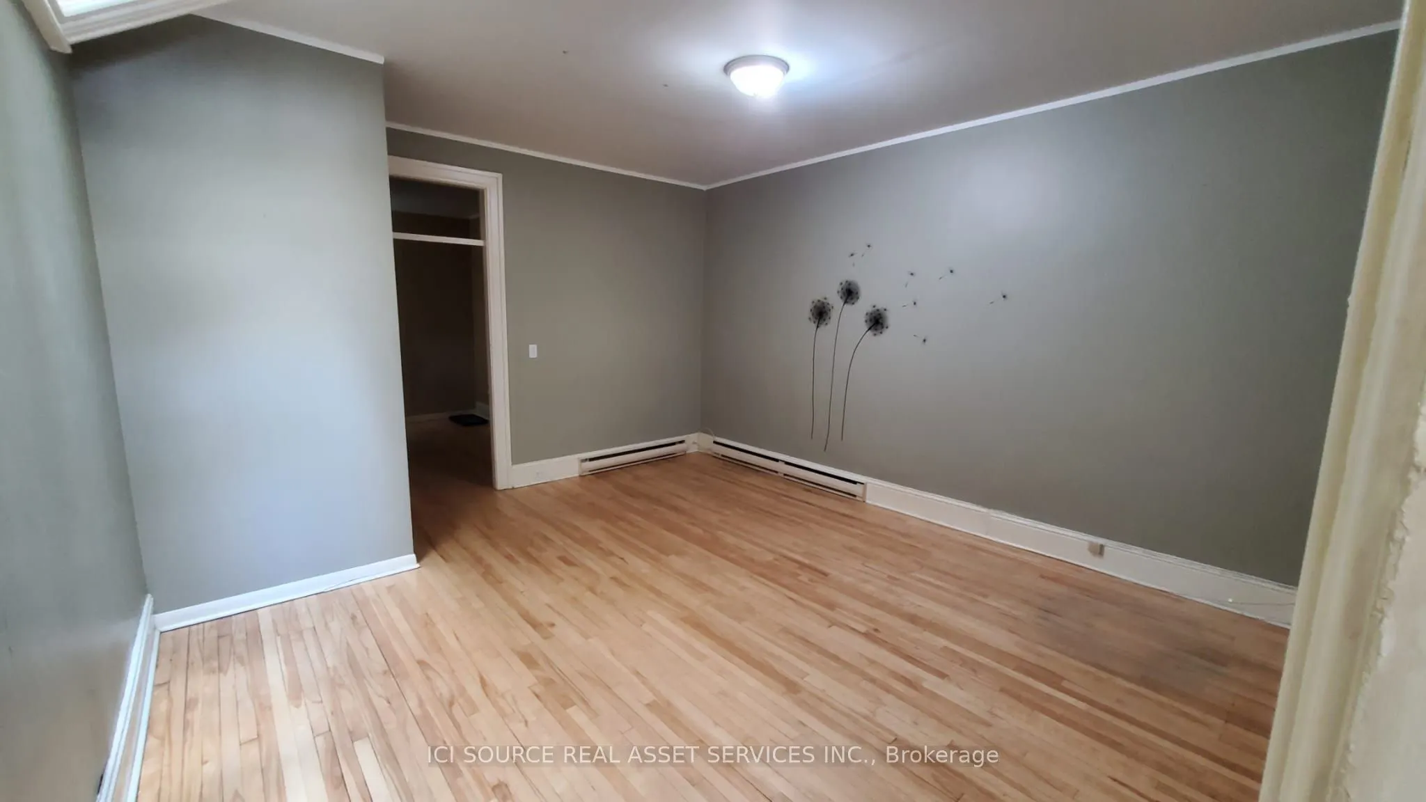 146 King Street W, #2