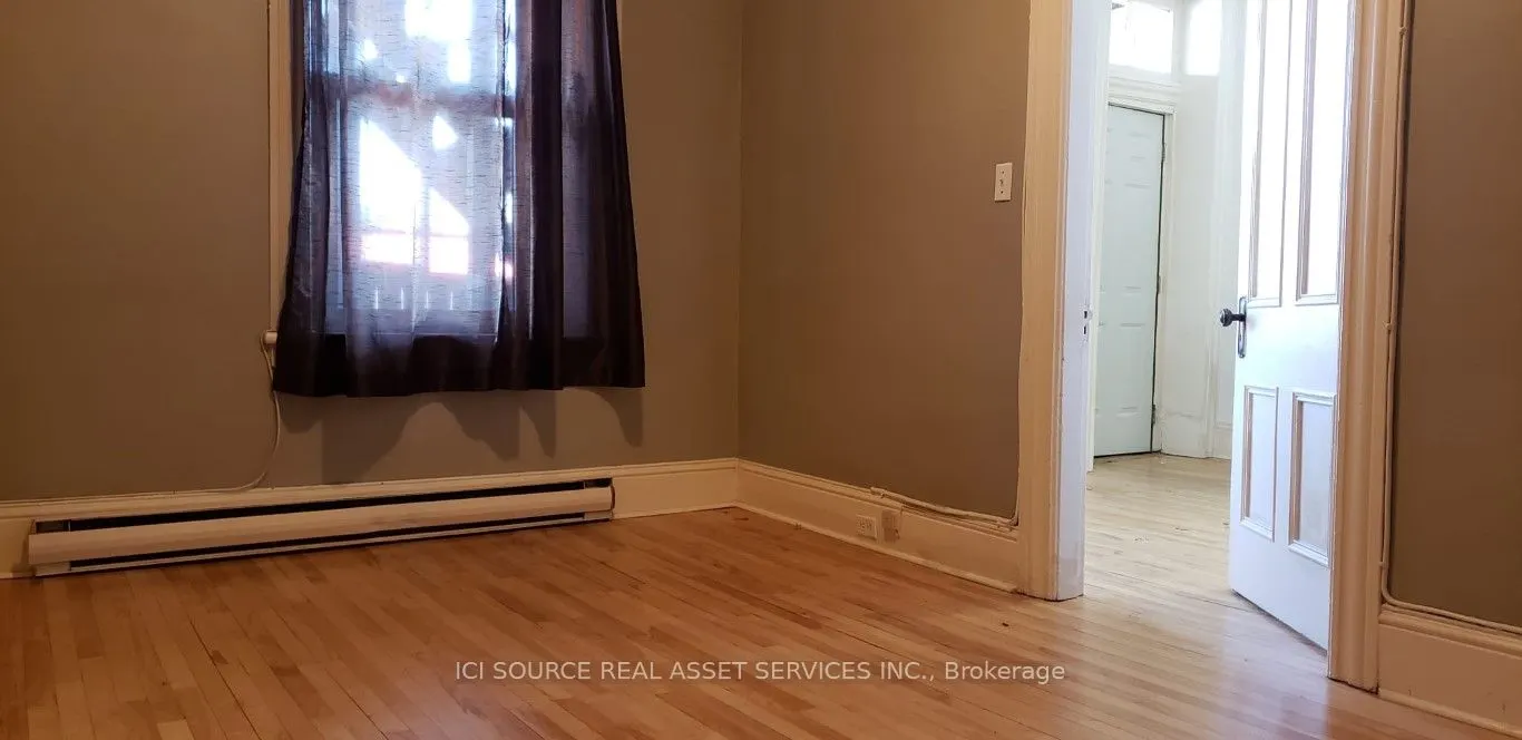 146 King Street W, #2